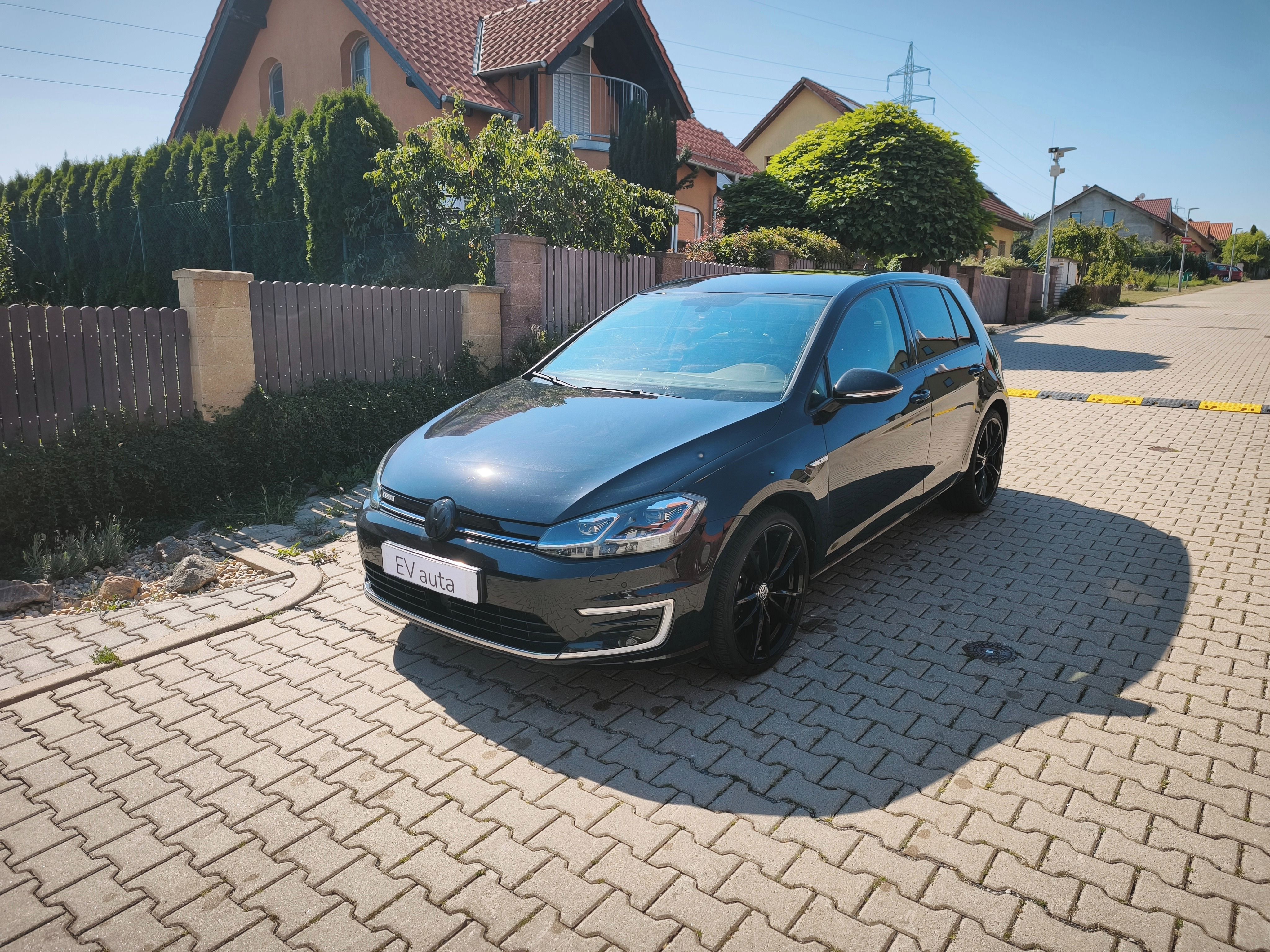 Volkswagen e-Golf, TČ*ACC*Výhřev*VirtKok*SoH93%!