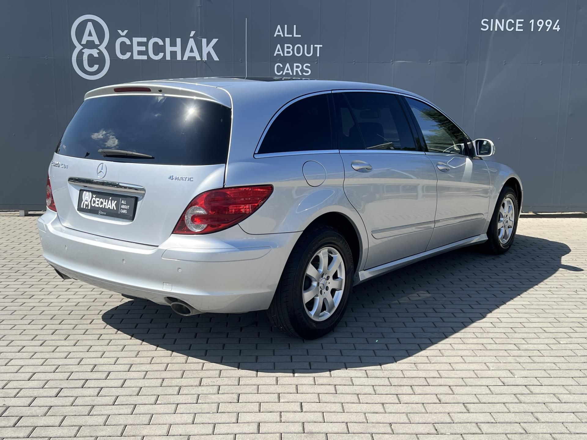 Mercedes-Benz Třídy R, 320 CDi 165kW - fotka 5