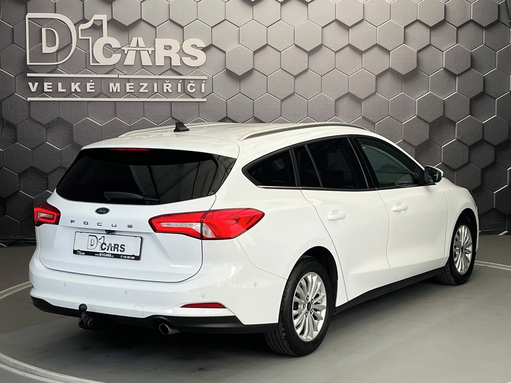 Ford Focus, 2.0 EB Titanium manuál 110kW - fotka 5