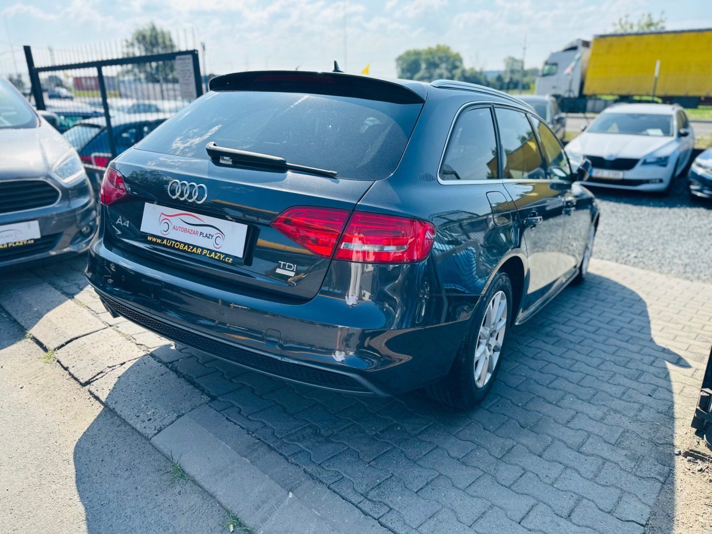 Audi A4 Avant, 2.0TDi NAVI,B&O,SERVIS AUDI - fotka 5