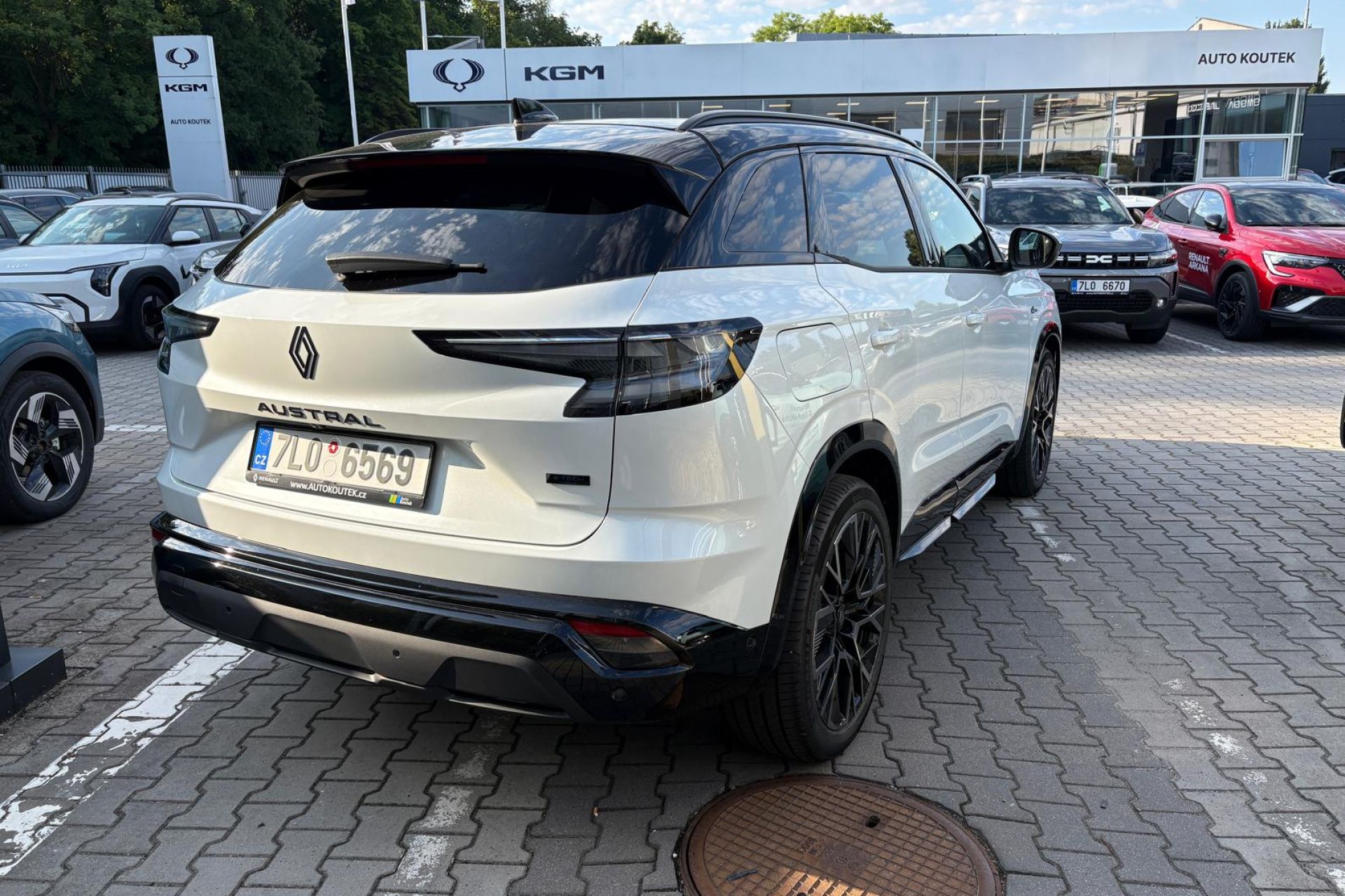 Renault Austral, Esprit Alpine 200k E-TECH - fotka 3