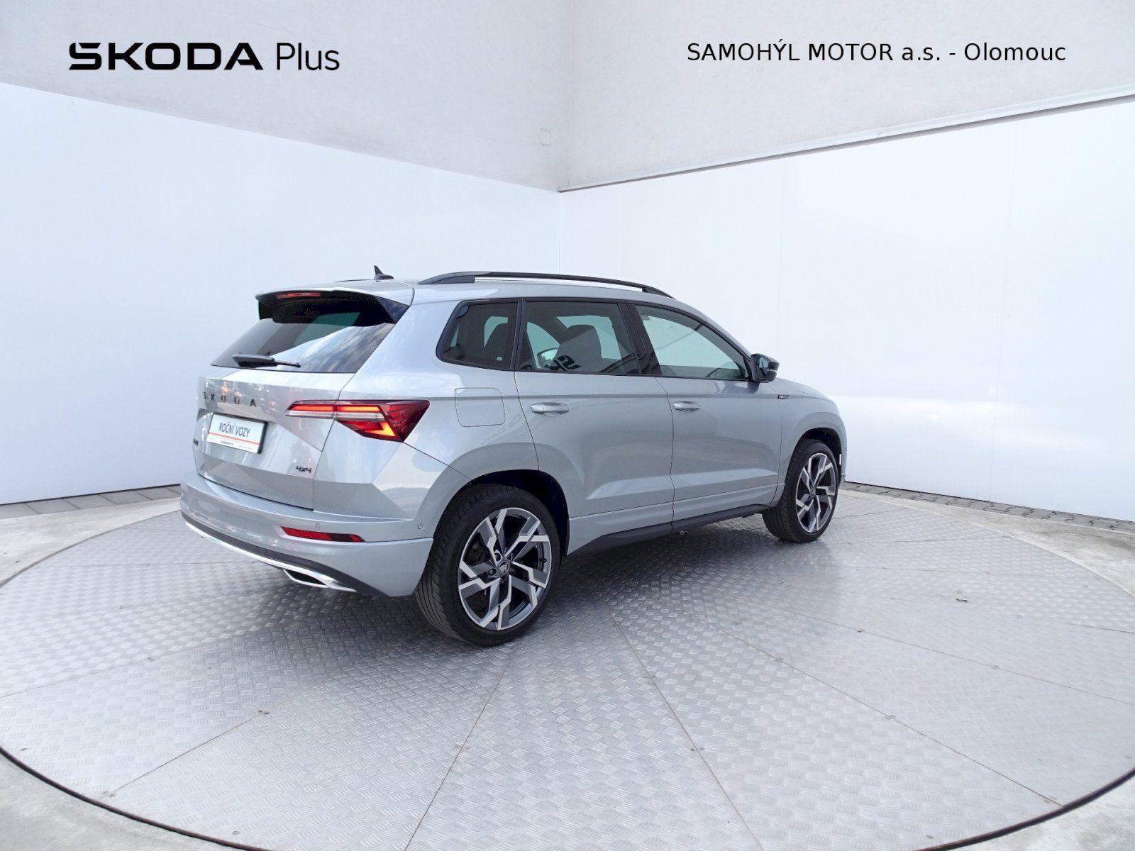 Škoda Karoq, 2.0TDI DSG 4x4 Sportline - fotka 2