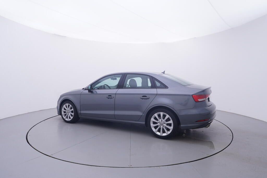 Audi A3, Sportline 2.0 TDI 135 kW - fotka 3