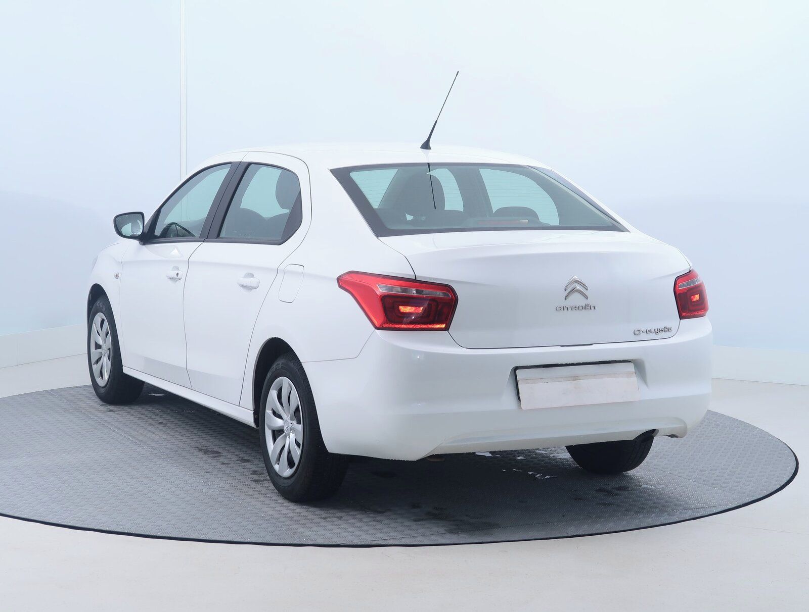 Citroën C-Elysée, 1.2 PureTech, Tendance, ČR - fotka 4