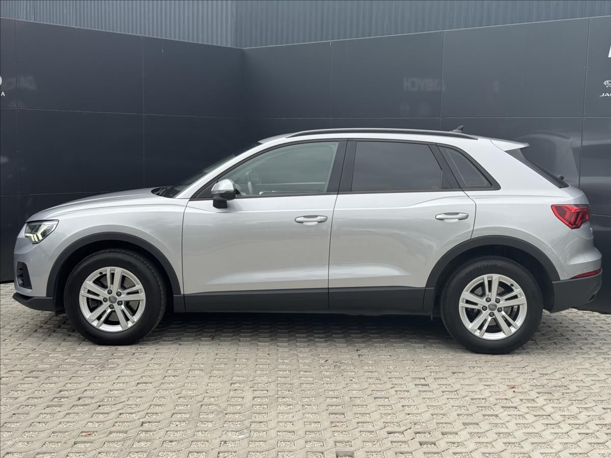 Audi Q3, 2,0 40TDI quattro S tronic DPH - fotka 5