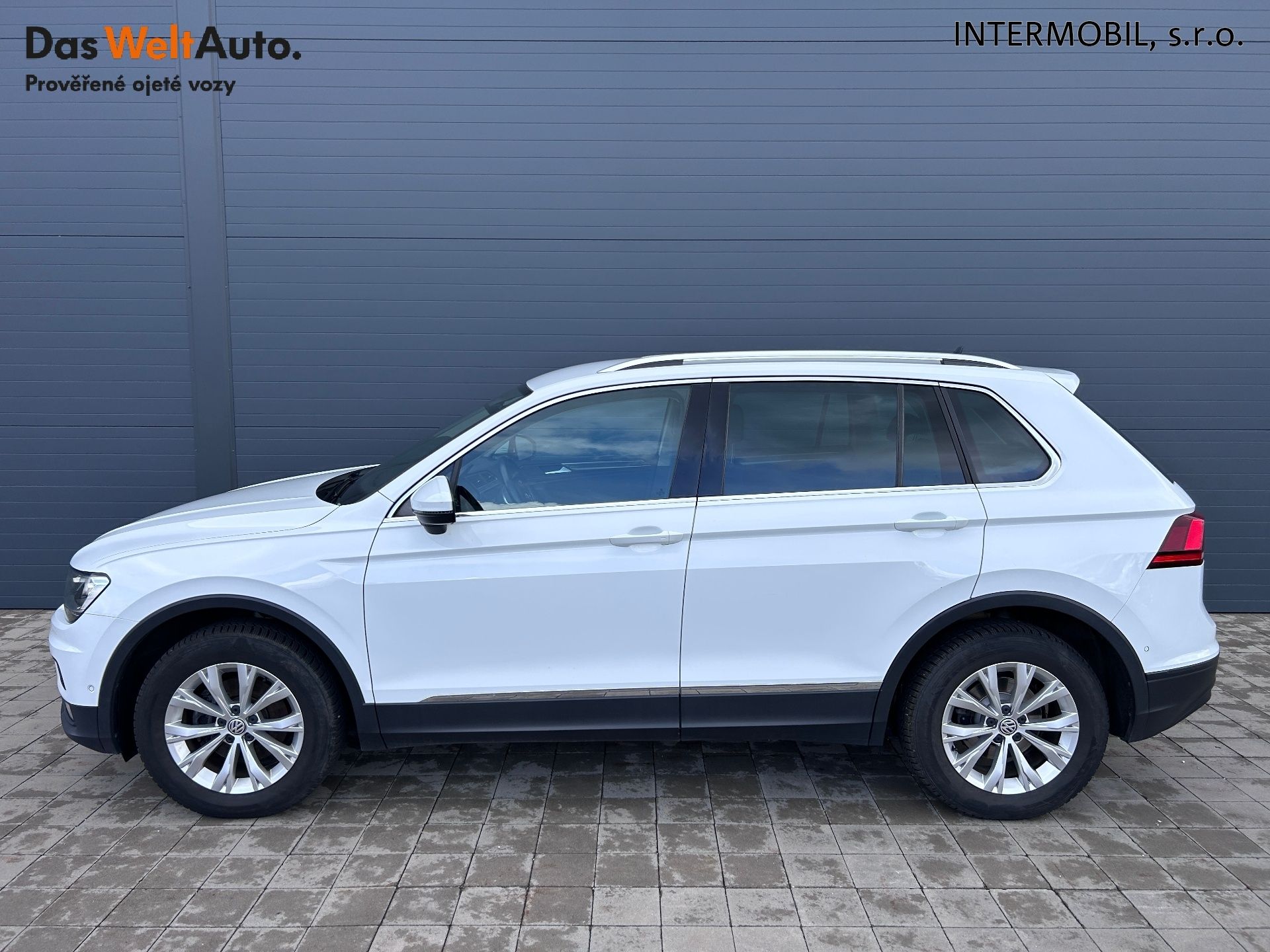 Volkswagen Tiguan, 2.0 TDI BMT 4MOT 110kW DSG Com - fotka 3