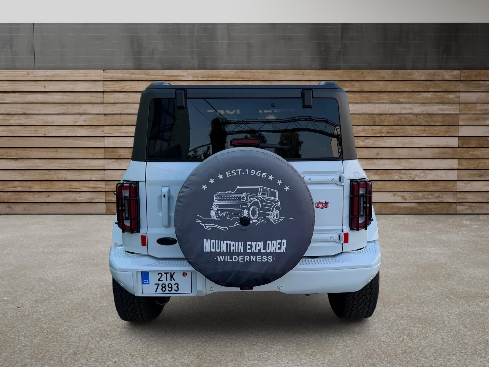 Ford Bronco, WHITE INDIVIDUAL by STR GARAGE - fotka 4