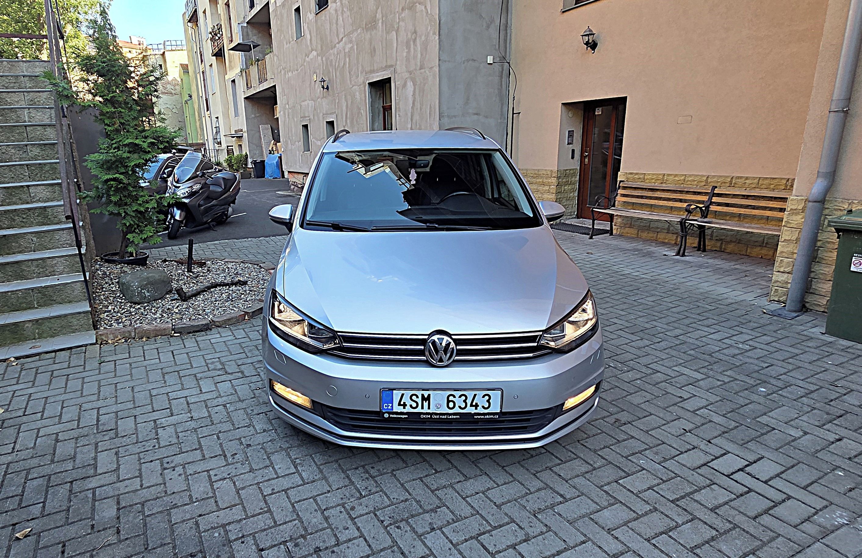 Volkswagen Touran - fotka 4