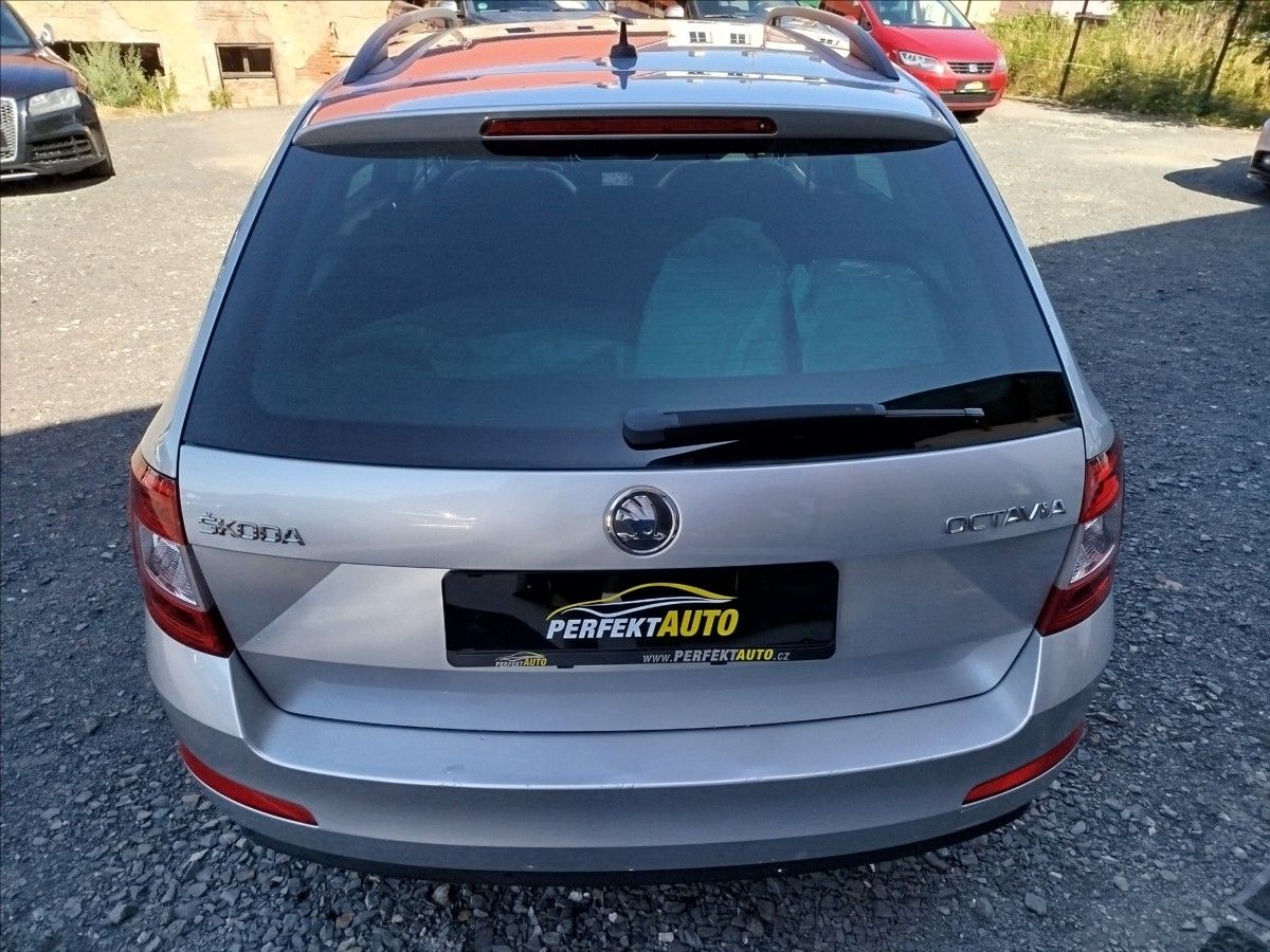 Škoda Octavia, 2,0 TDi 110kW, SERVIS ŠKODA - fotka 5