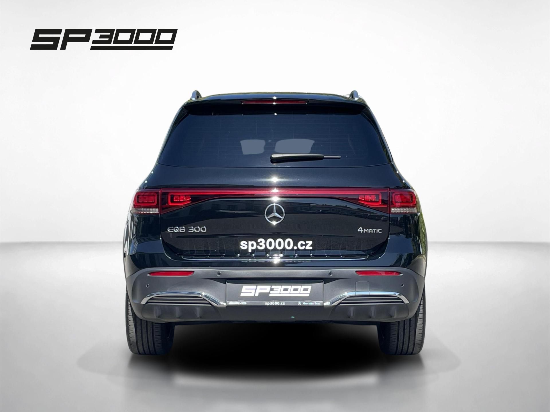 Mercedes-Benz EQB, 300 4MATIC - fotka 4