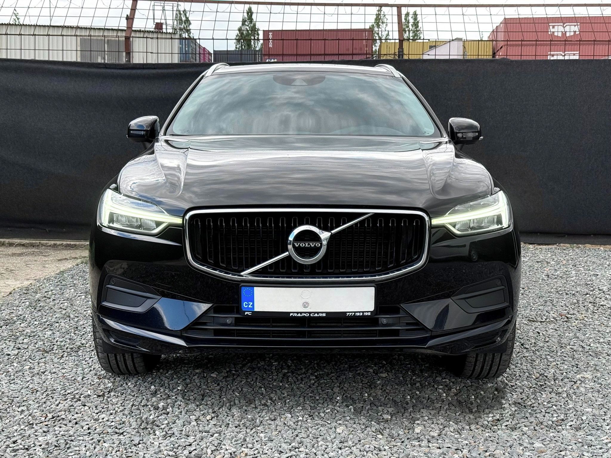 Volvo XC60, 2.0 D4 140kW AWD Momentum - fotka 2