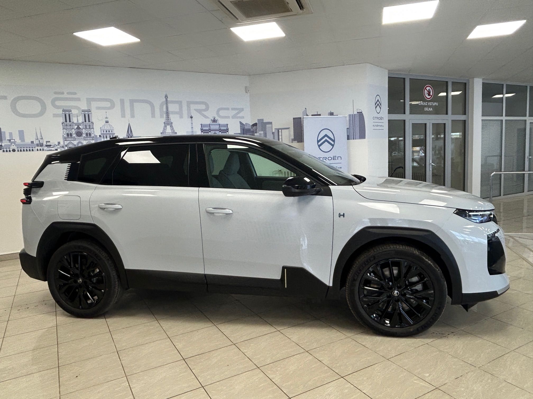 Citroën C5 Aircross, MAX 1,6 Plug-in HYBRID 225k - fotka 3