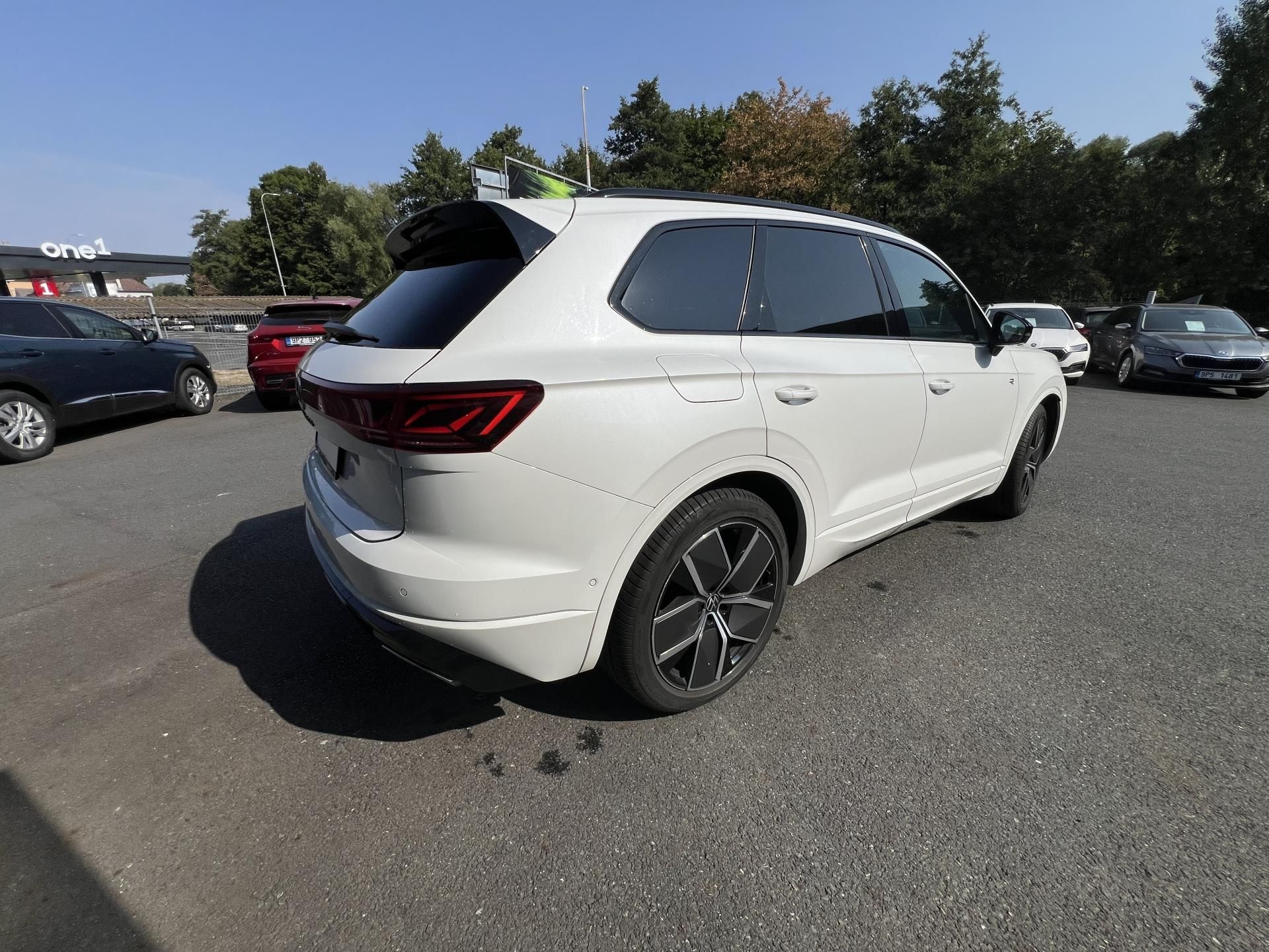 Volkswagen Touareg, 3.0 TDi 210 kW R-LINE 4MOTION - fotka 4