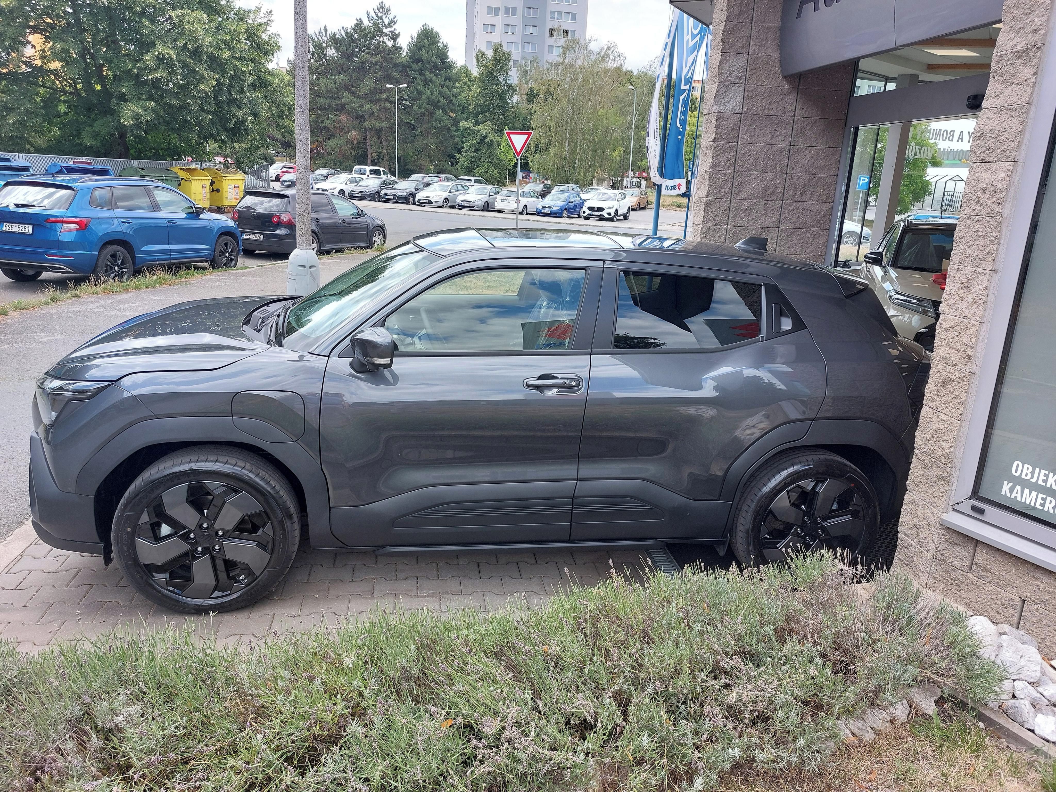 Suzuki e VITARA, Elegance AllGrip-e 61kW - fotka 4