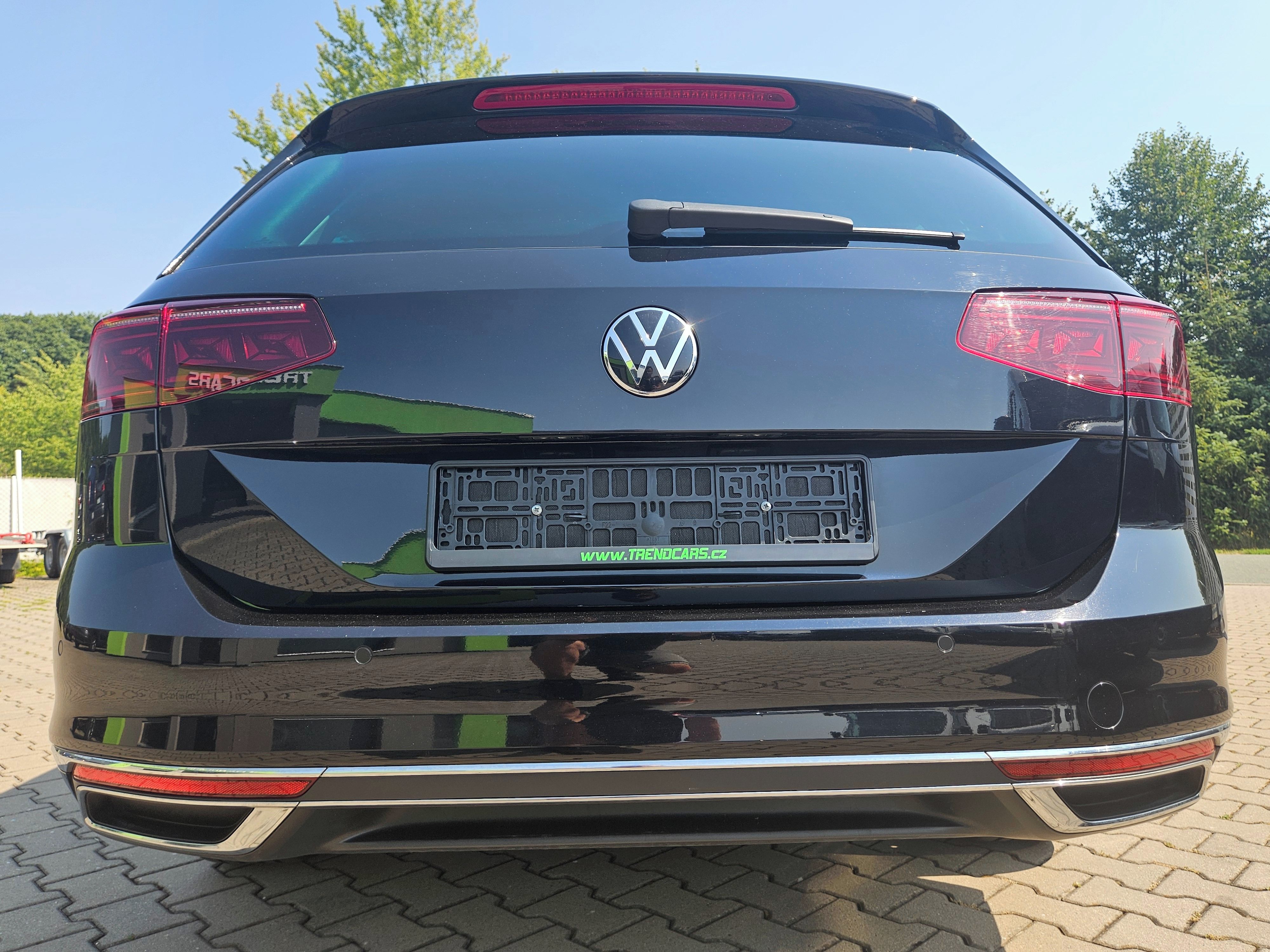 Volkswagen Passat, 2.0TDi ELEGANCE Kůže/Alcanta - fotka 4