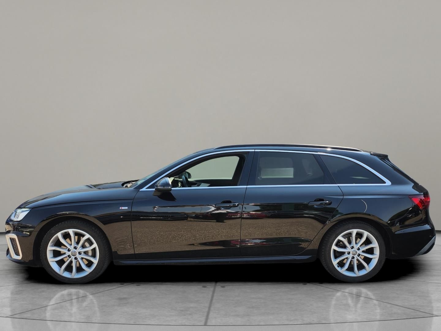 Audi A4, Avant 2.0TDI 140kw Quattro S T - fotka 3