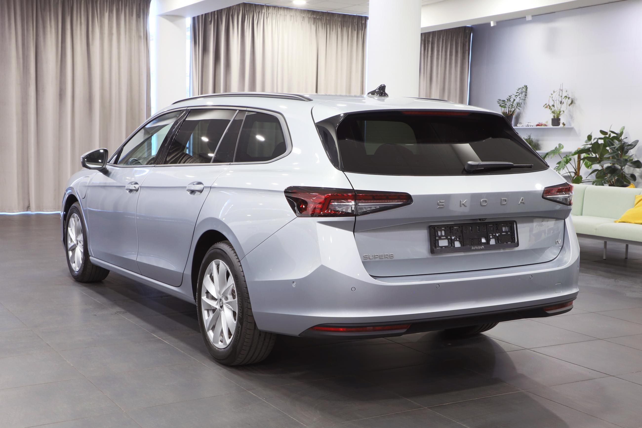 Škoda Superb, iV 1.5 TSI 150kW / Kůže - fotka 5