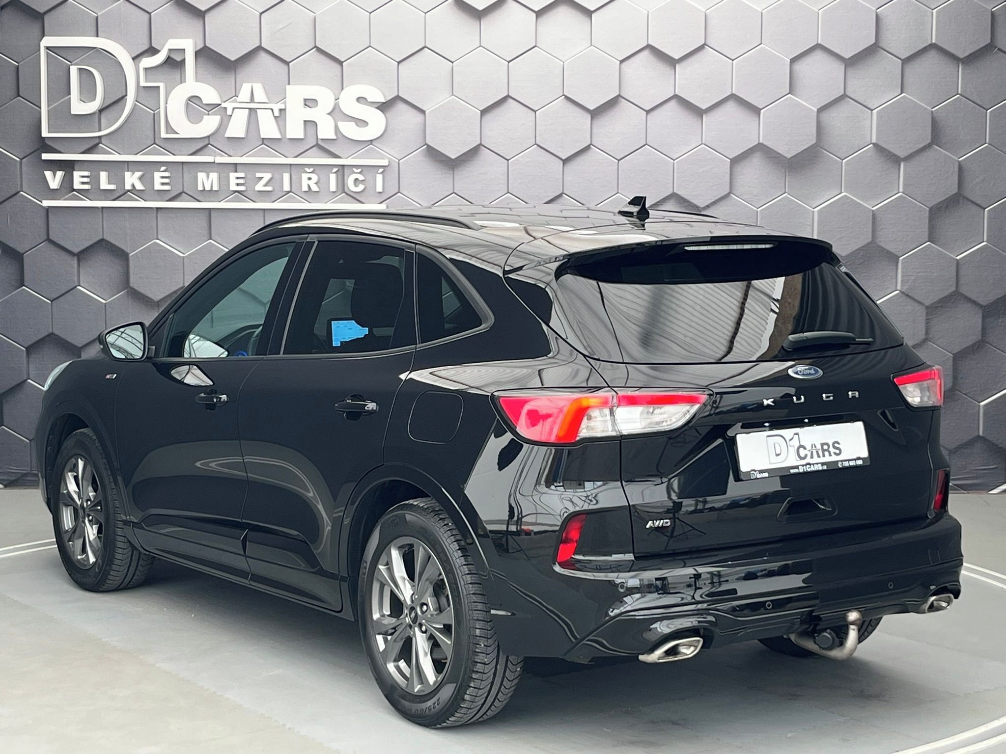Ford Kuga, 2,0 EB 140 kW AWD ST-Line - fotka 2