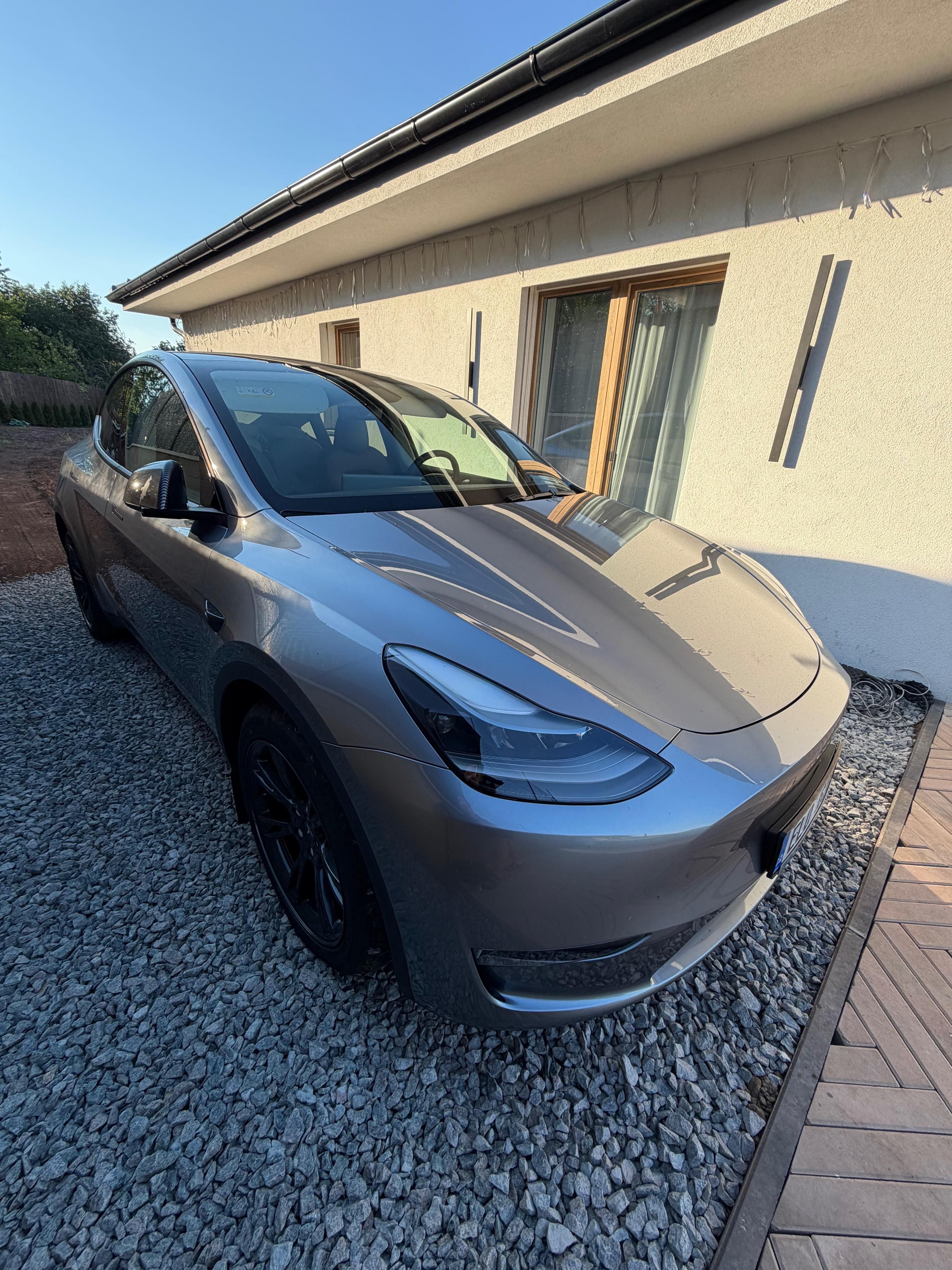 Tesla Model Y, Long Range AWD 4x4 378kw 1.maj - fotka 5