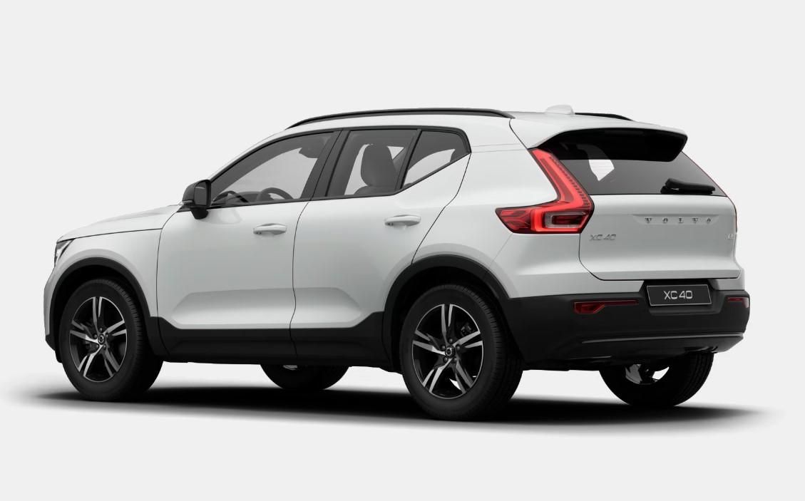 Volvo XC40, B3 AUT DARK PLUS - fotka 6