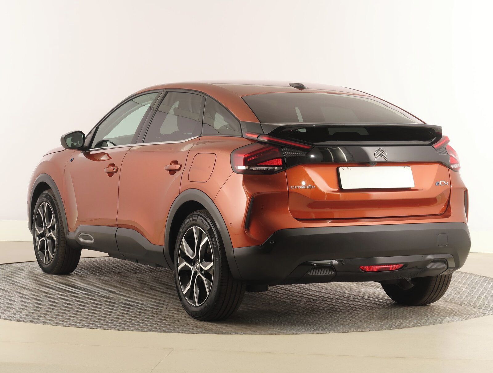 Citroën ë-C4, 50 kWh, SoH 94%, Shine - fotka 4
