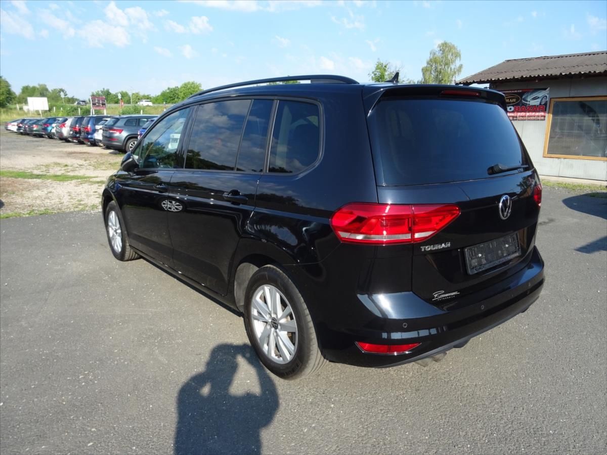 Volkswagen Touran, 2,0 TDi 110 kW DSG - fotka 5