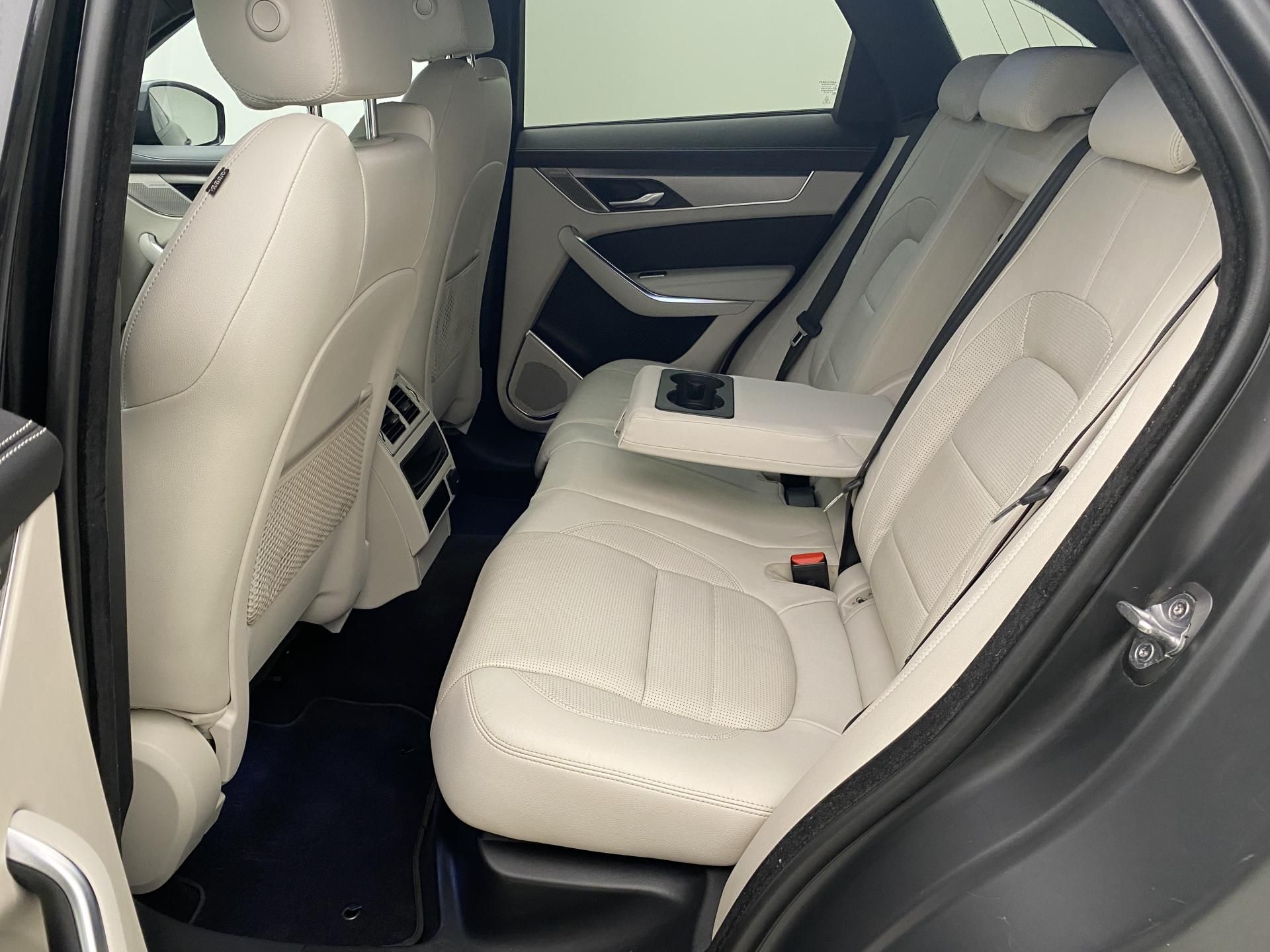 Jaguar F-Pace, D165 S AWD AUT CZ - fotka 5