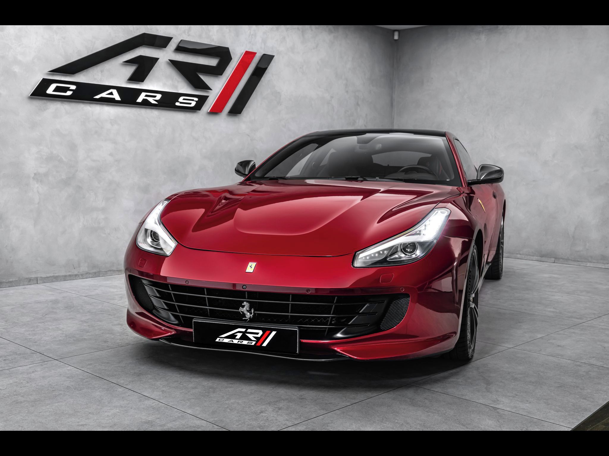 Ferrari GTC4 Lusso - fotka 2