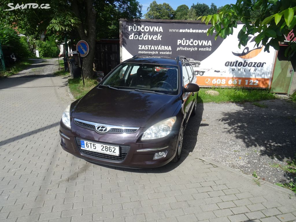 Hyundai i30, CW 2.MAJITEL !!