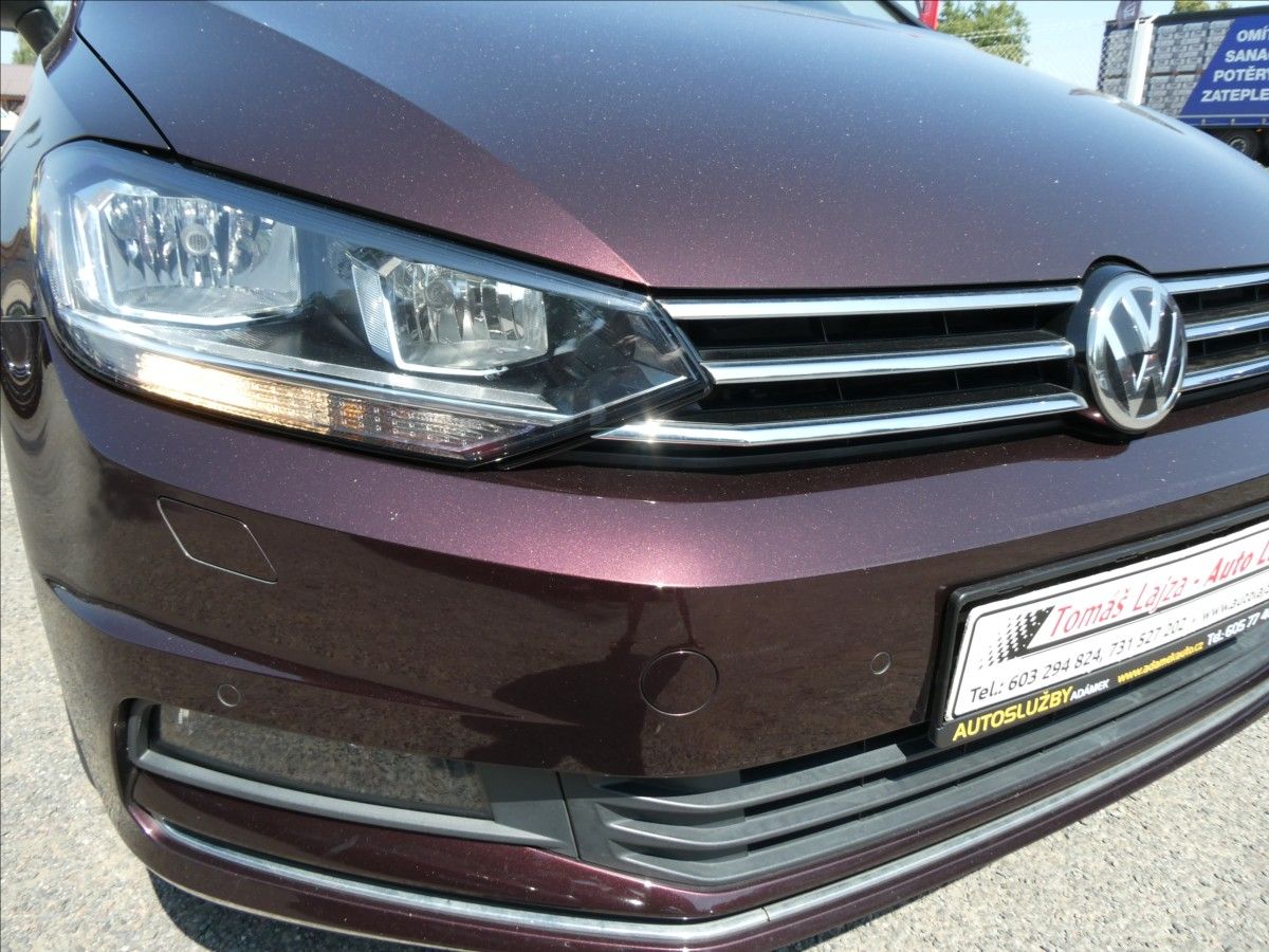 Volkswagen Touran, 1,4 TSi 110kW DSG, navi, závěs - fotka 3