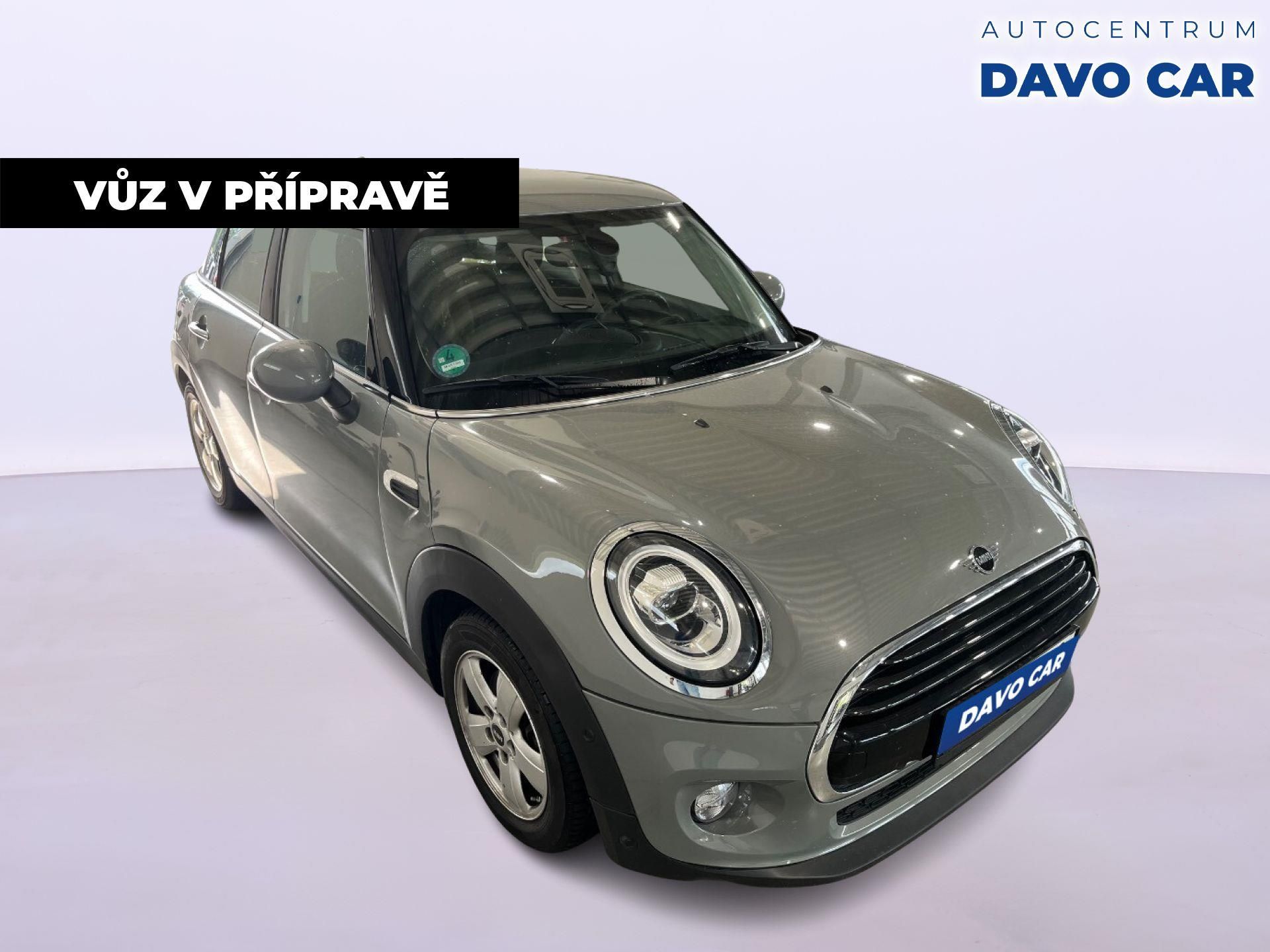 Mini Cooper, 1,5 100 kW 1.Maj. Aut.klima - fotka 2