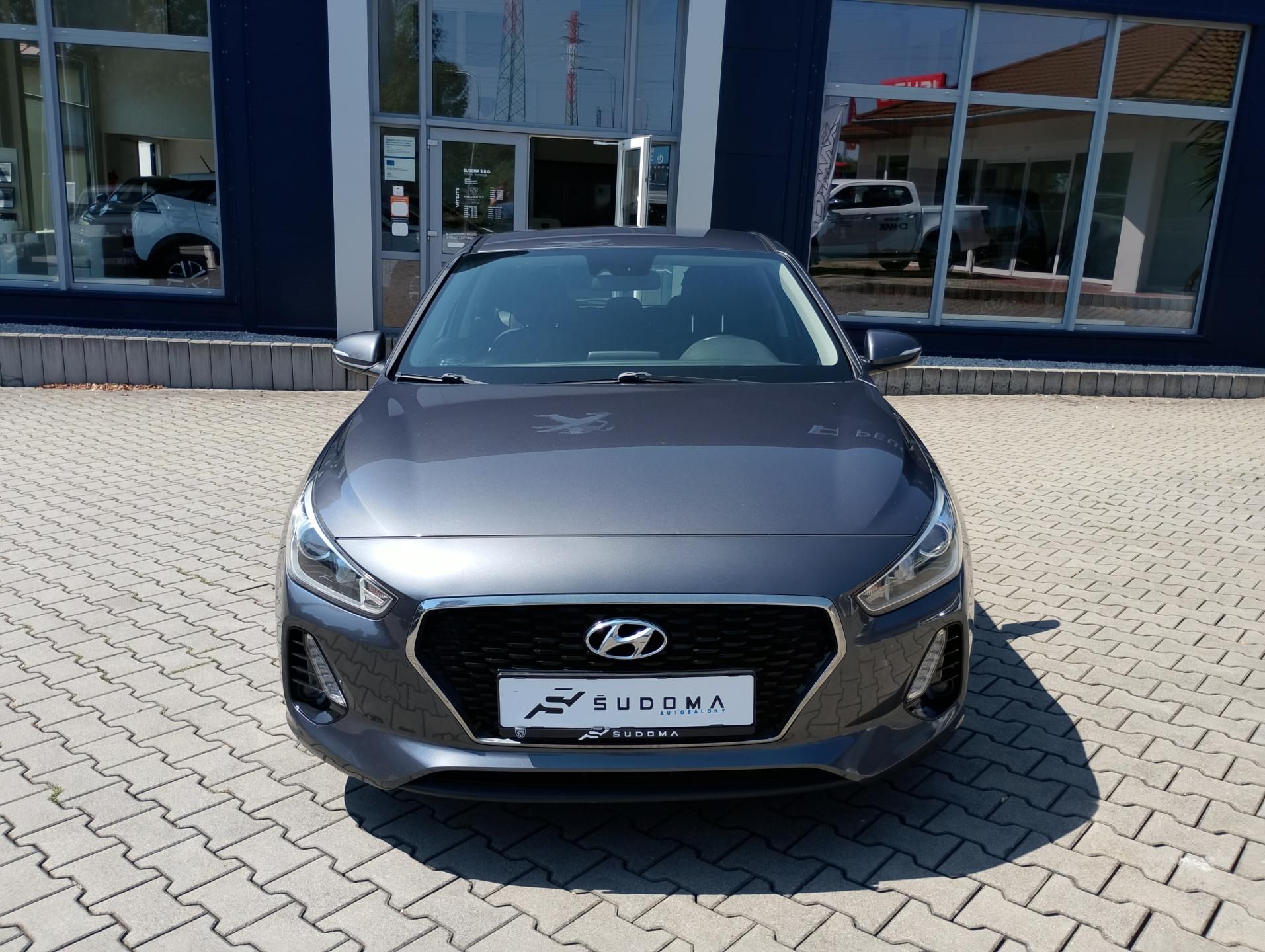 Hyundai i30, 1.0 T-GDI - fotka 2