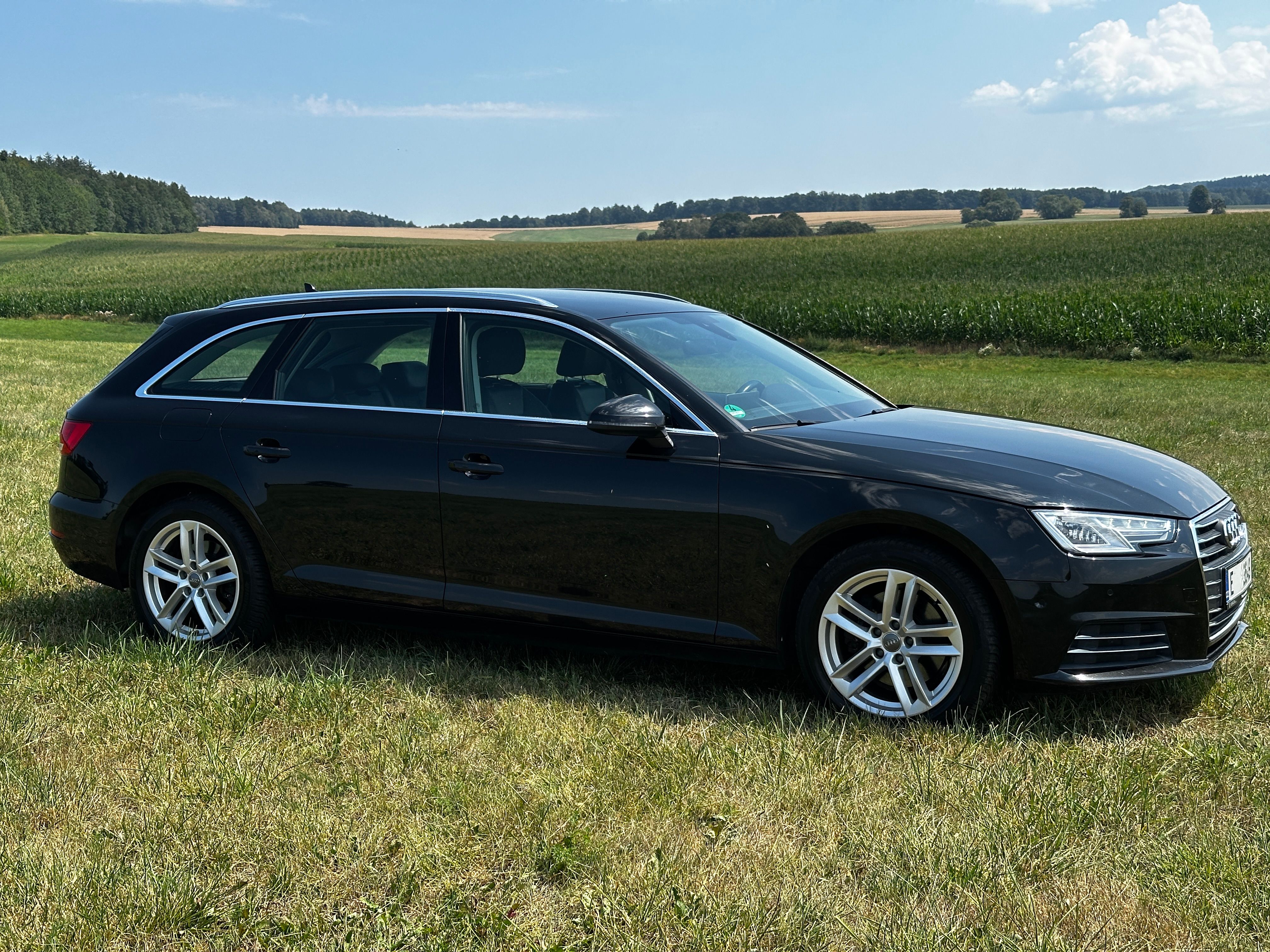 Audi A4 Avant, 2,0 TDi - fotka 5