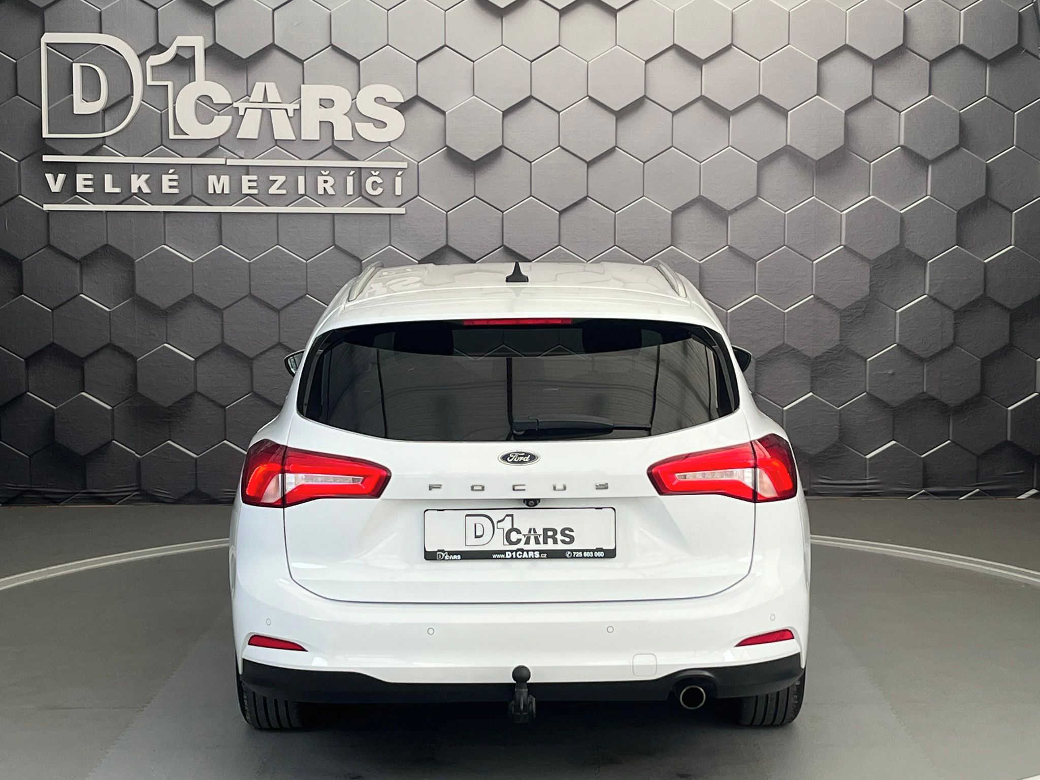 Ford Focus, 2.0 EB Titanium manuál 110kW - fotka 3