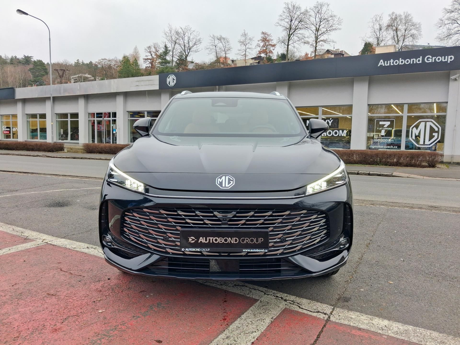 MG HS, EXCLUSIVE 1.5T 125kW 4×2 7DCT - fotka 2