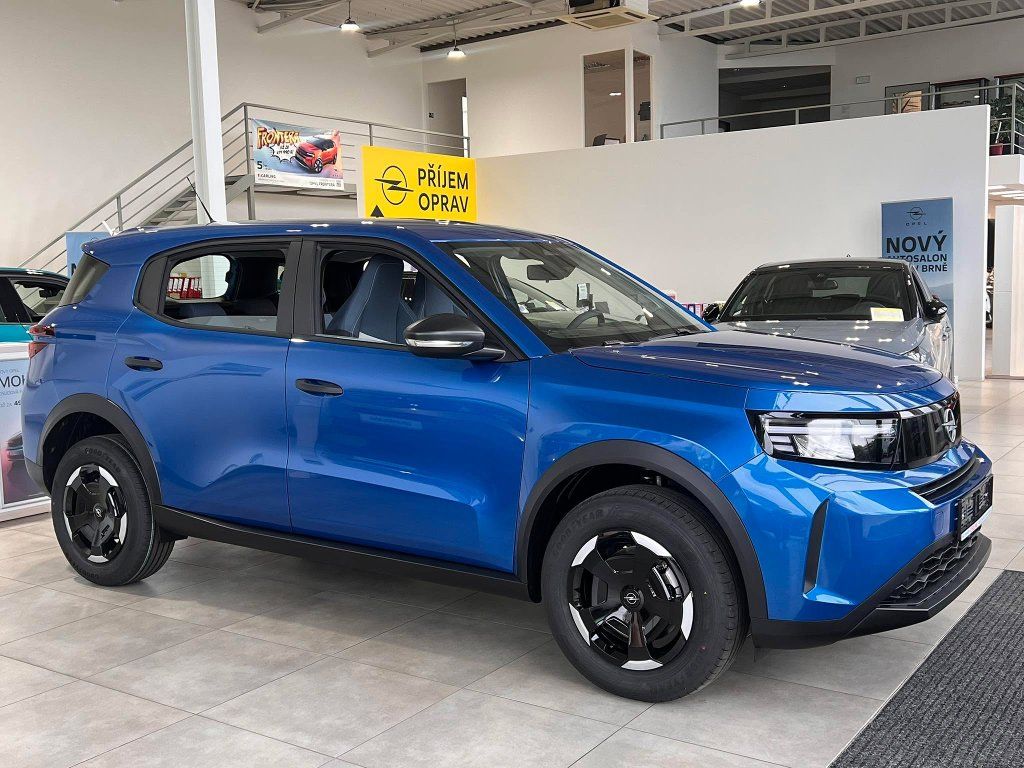 Opel Frontera, Edition Hybrid 1.2 TURBO 145k - fotka 4