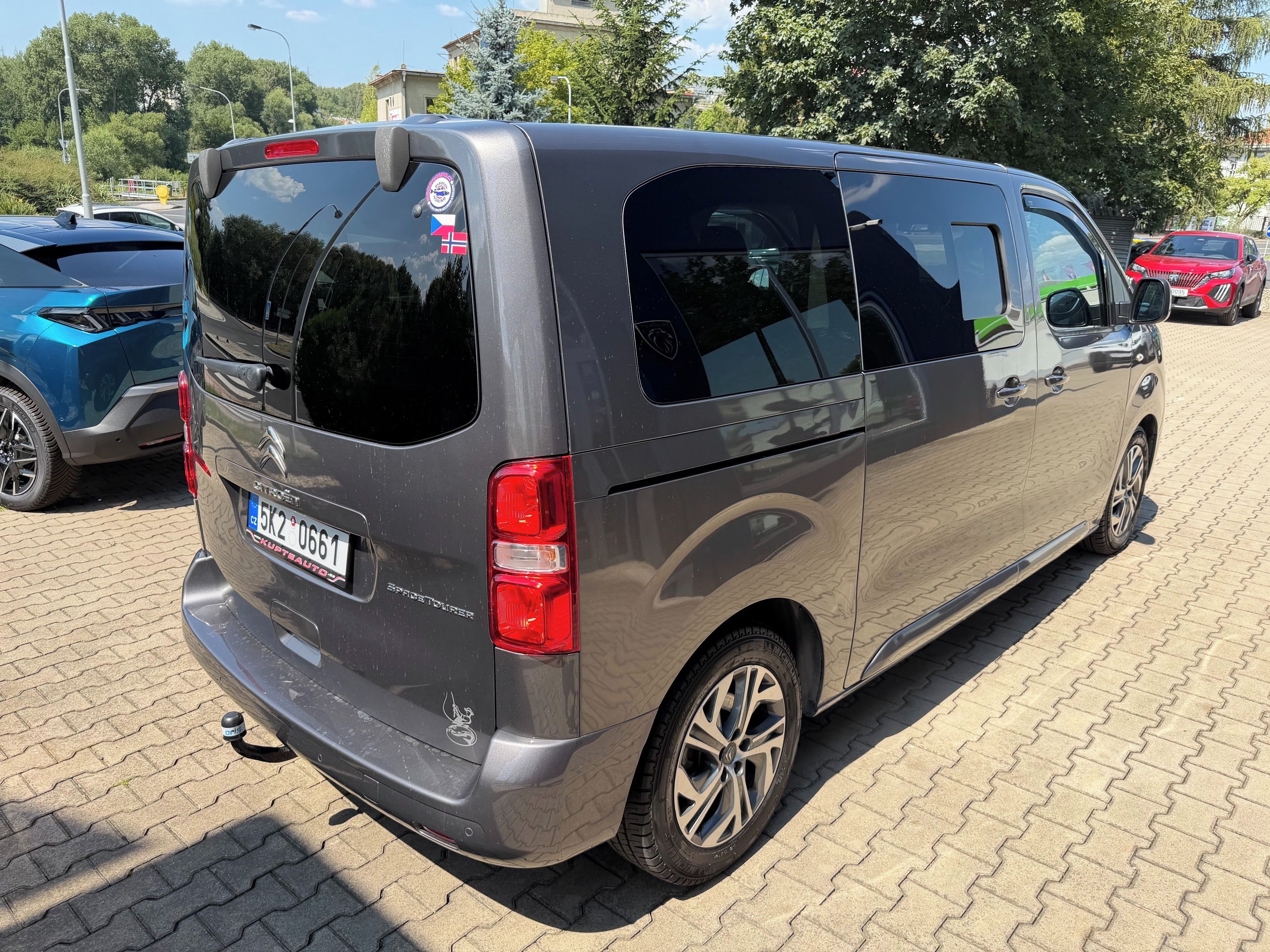 Citroën SpaceTourer, 2.0 BlueHDi 110kW MAN6 8 Míst - fotka 4