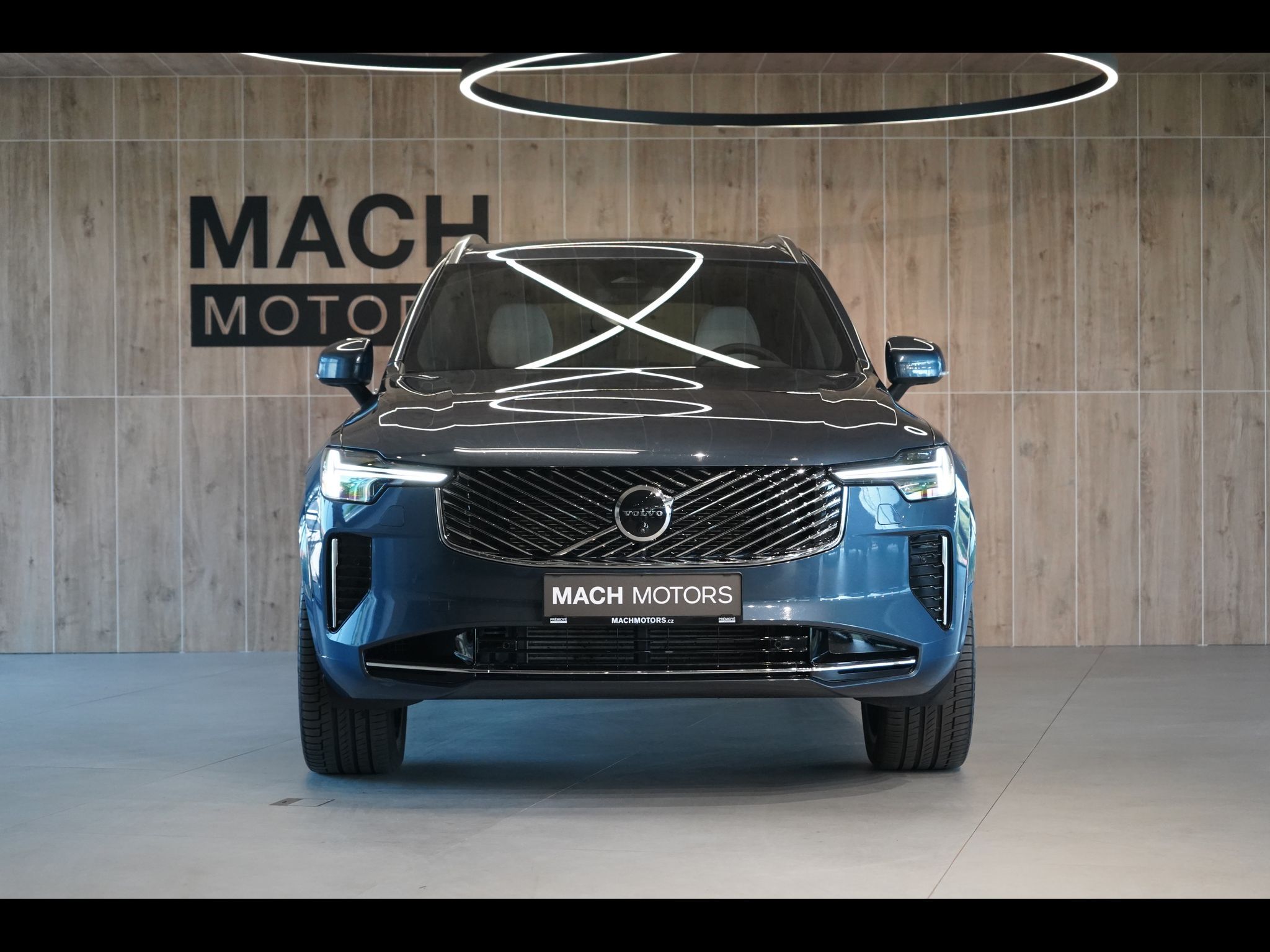 Volvo XC90, T8 PLUS Bright, Ventilace, 360 - fotka 3