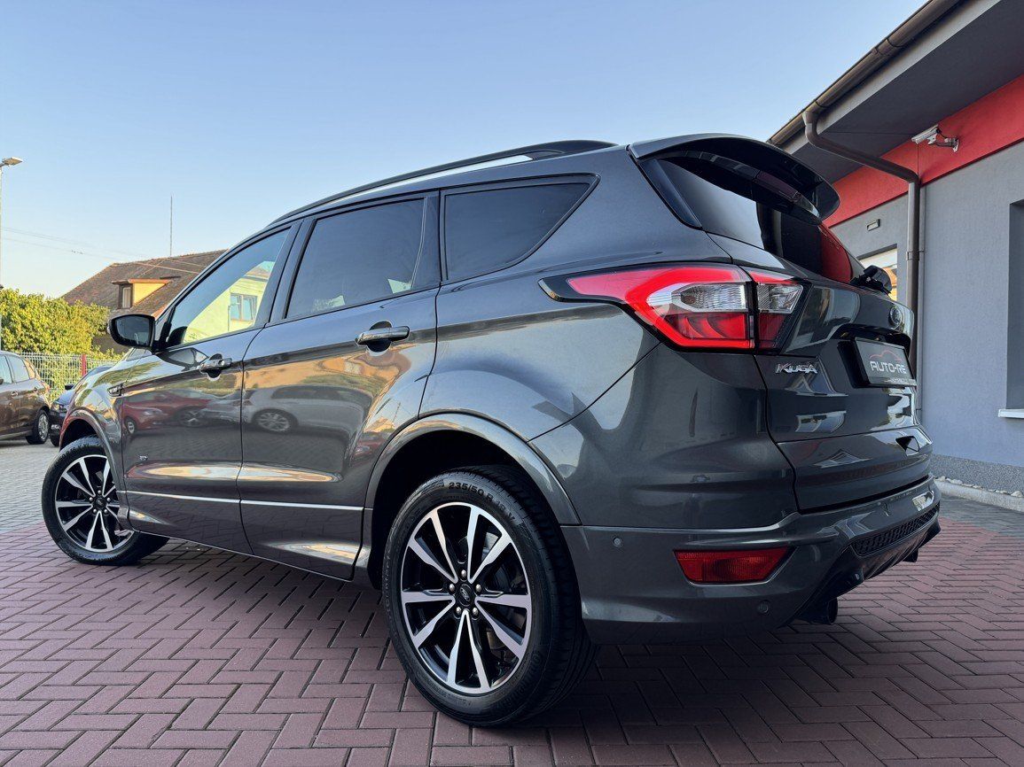 Ford Kuga, 2.0 TDCi ST-Line Xenony AT - fotka 2