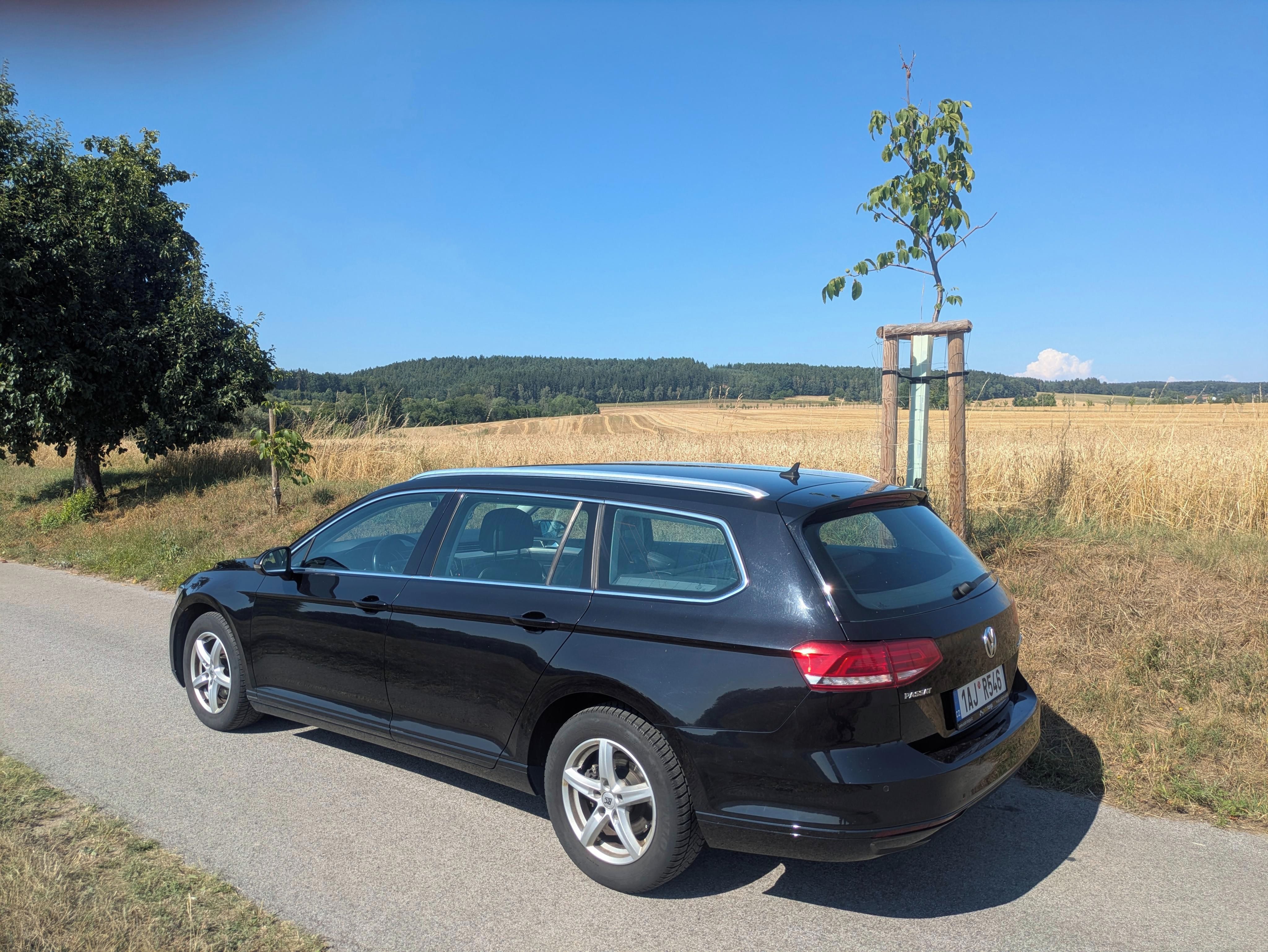 Volkswagen Passat, B8 2.0TDI DSG - fotka 5