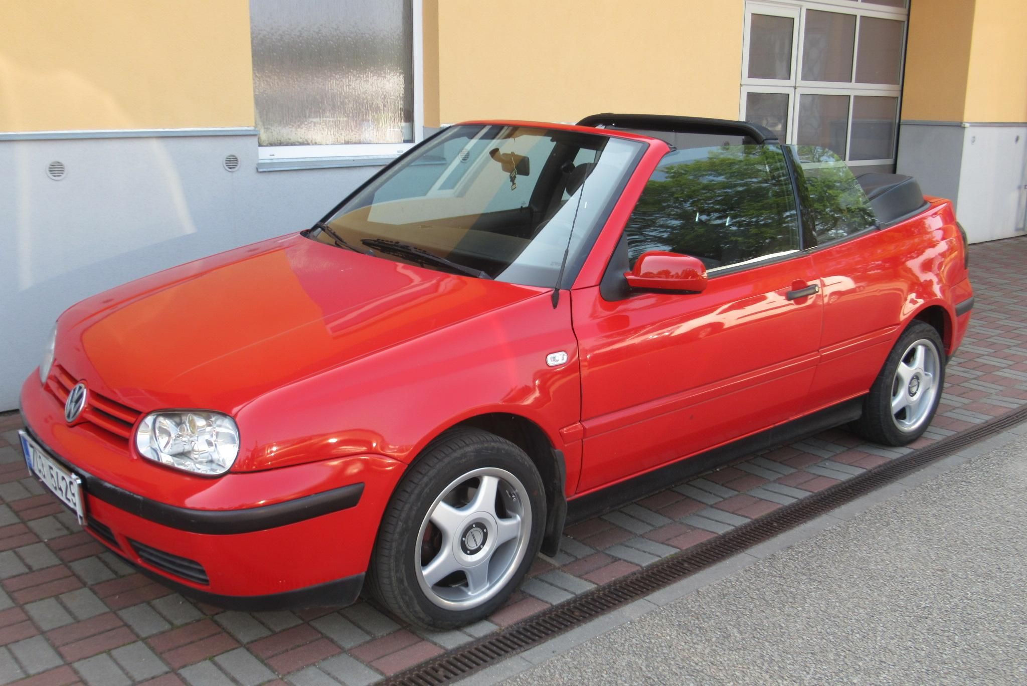 Volkswagen Golf, 3,5 1.9 TDi KLIMA EL.STŘECHA - fotka 4