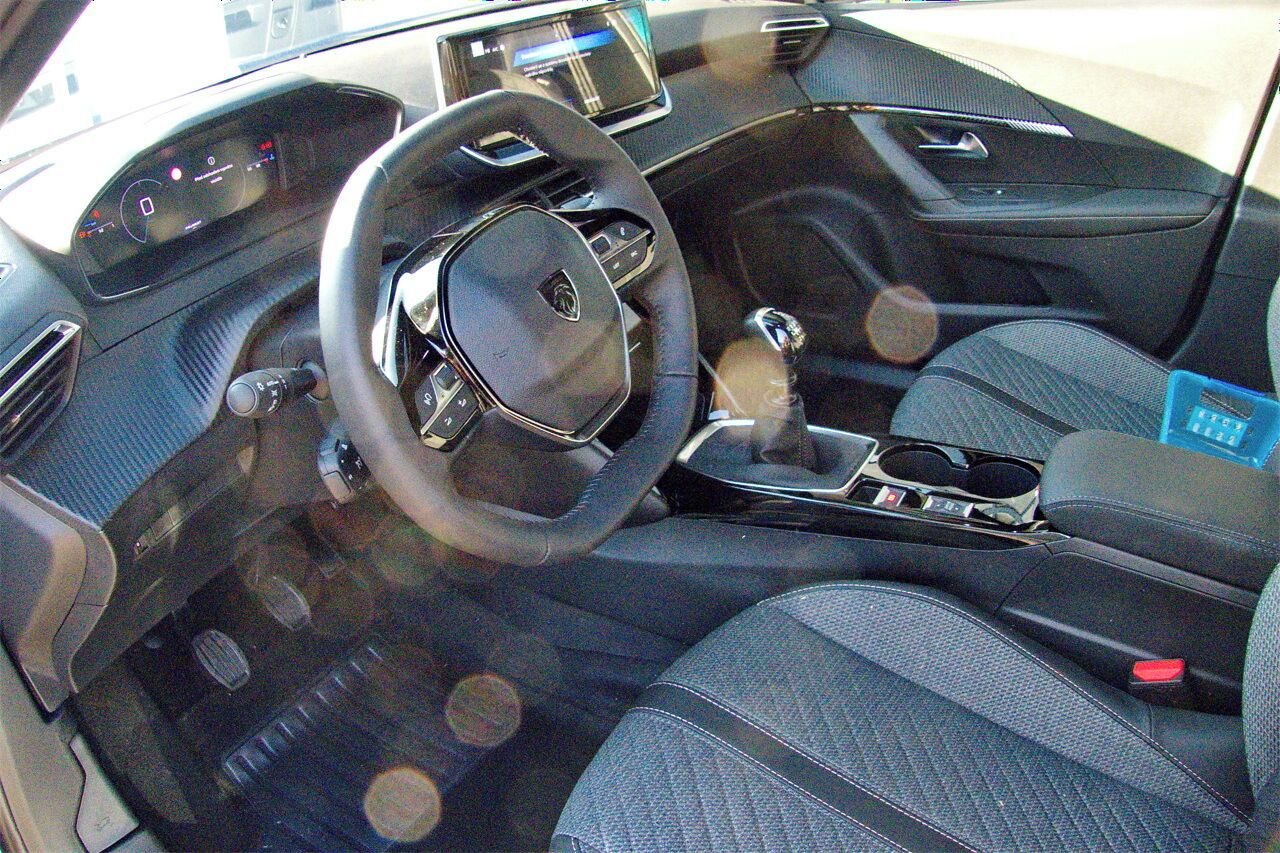 Peugeot 2008, ALLURE Turbo 100 MAN6 - fotka 4