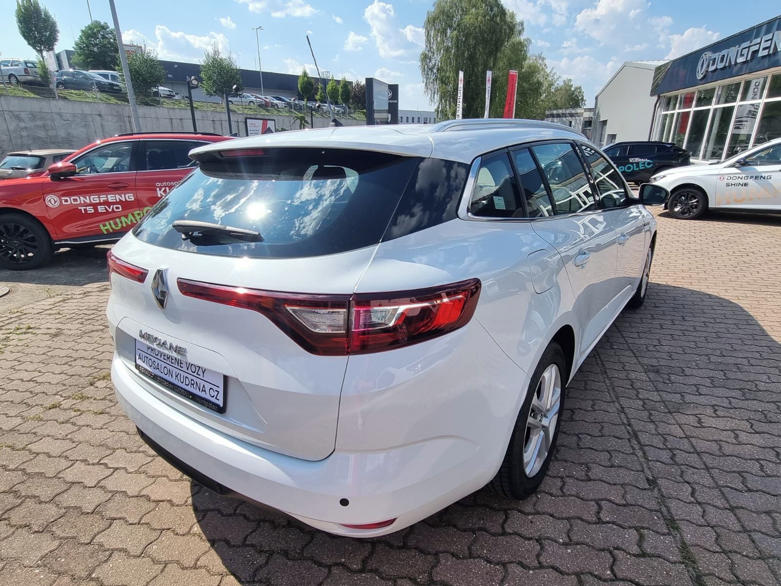 Renault Mégane, Grandtour 1.6 SCe 115 Life - fotka 6