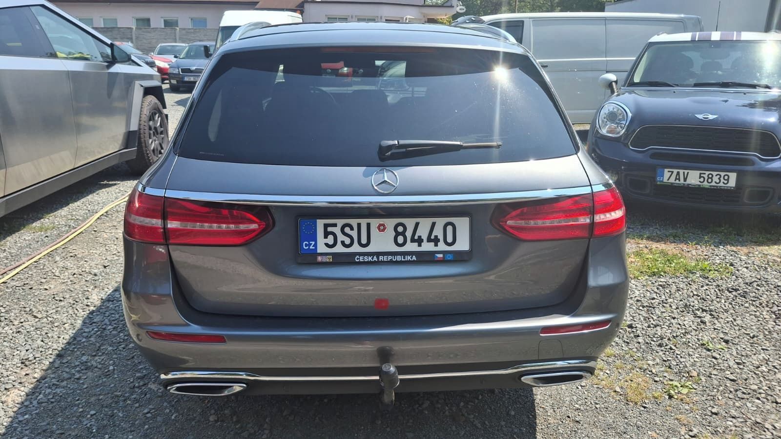 Mercedes-Benz Třídy E, 220d --NOVÉ ROZVODY - fotka 6