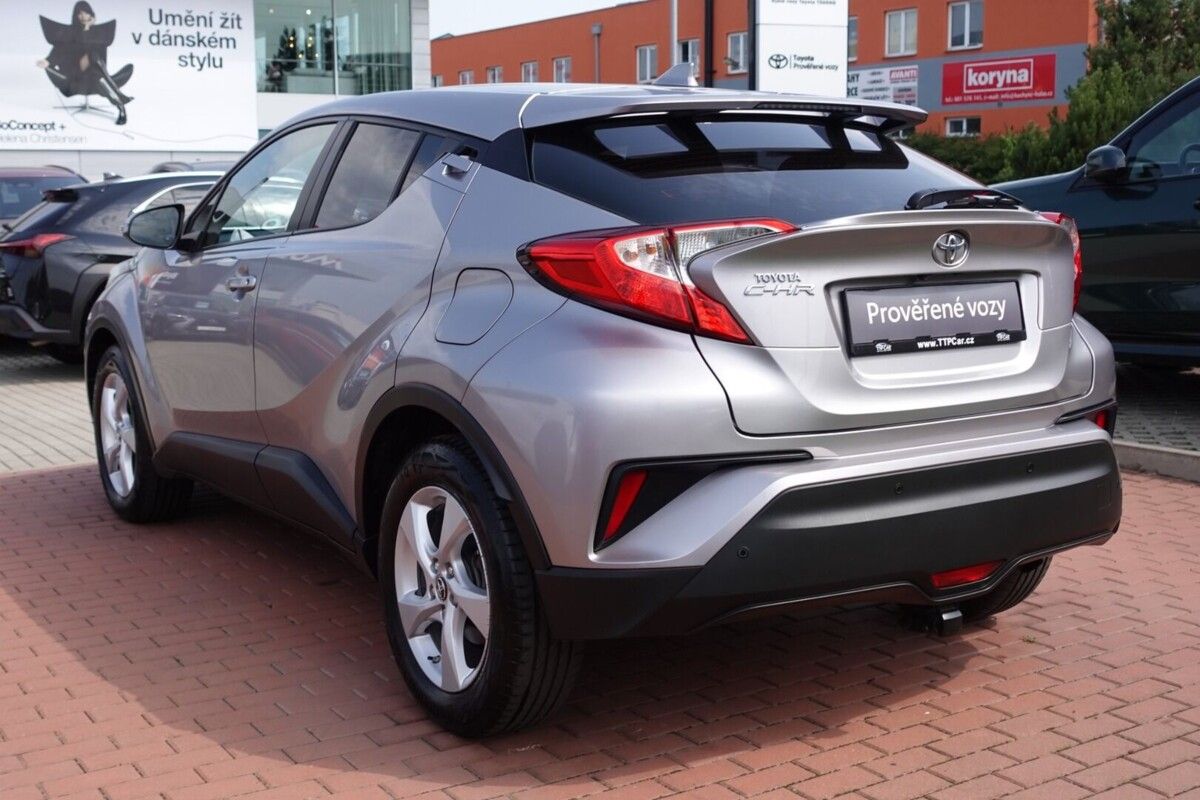 Toyota C-HR, 1,2 T 6M/T Active Htd seats - fotka 6