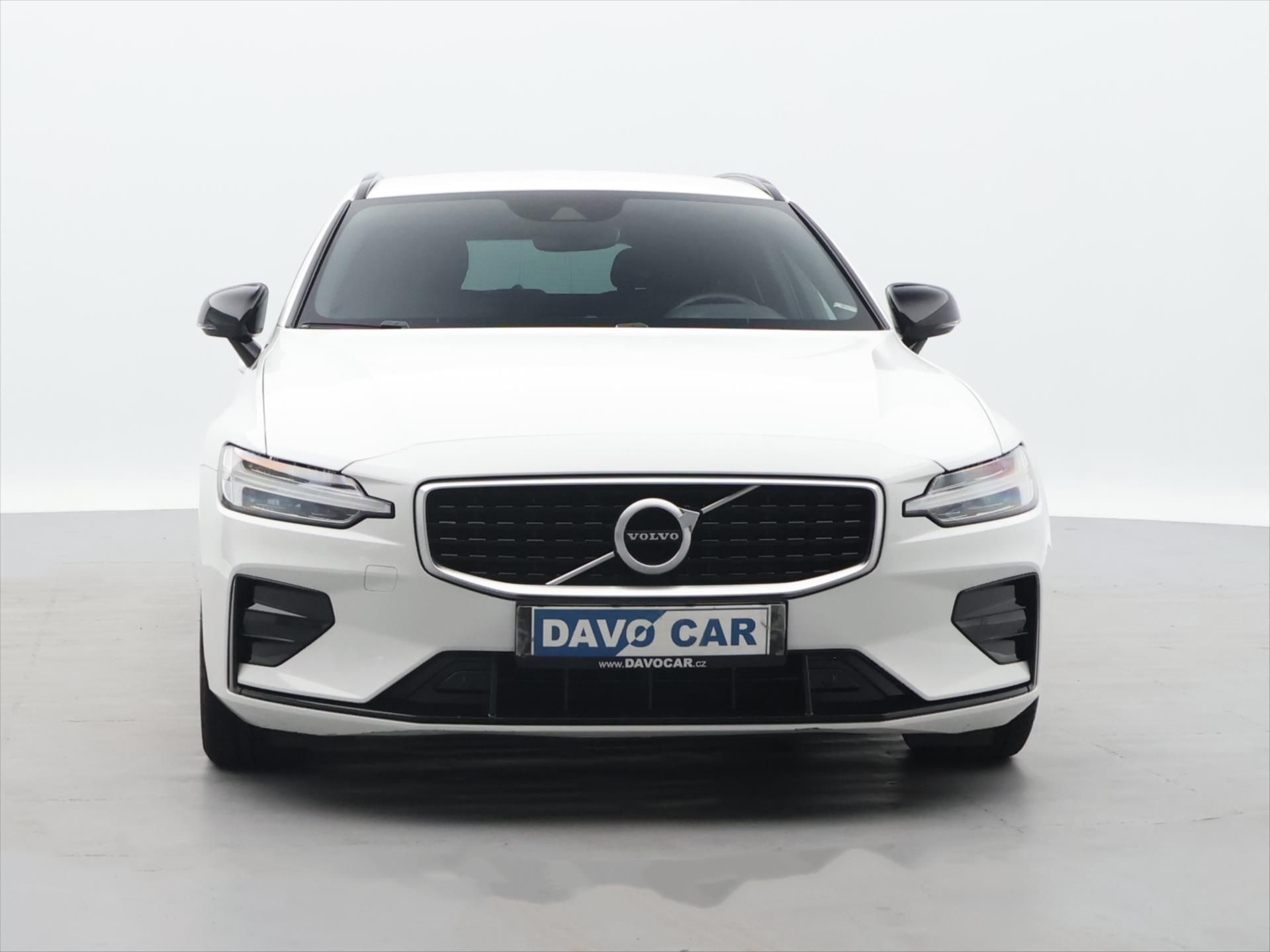Volvo V60, 2,0 T5 184kW Drive-E R-Design - fotka 2