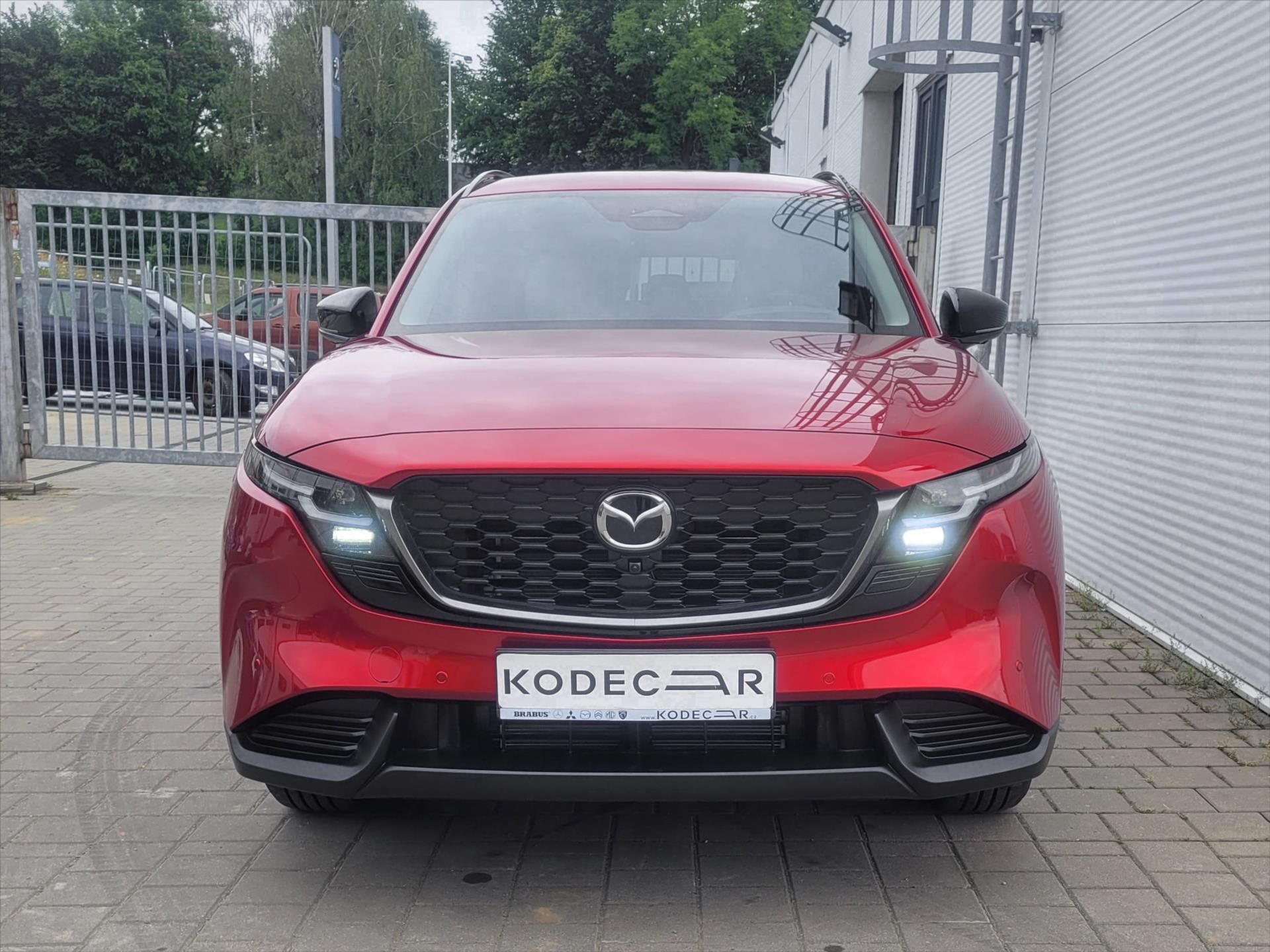 Mazda CX-5, 2,5 Exclusive G141k 6AT 4x4 - fotka 2