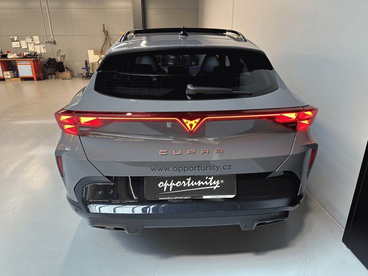 Cupra Formentor, 1.5 eTSI 150k DSG *PANO*TAŽNÉ* - fotka 5