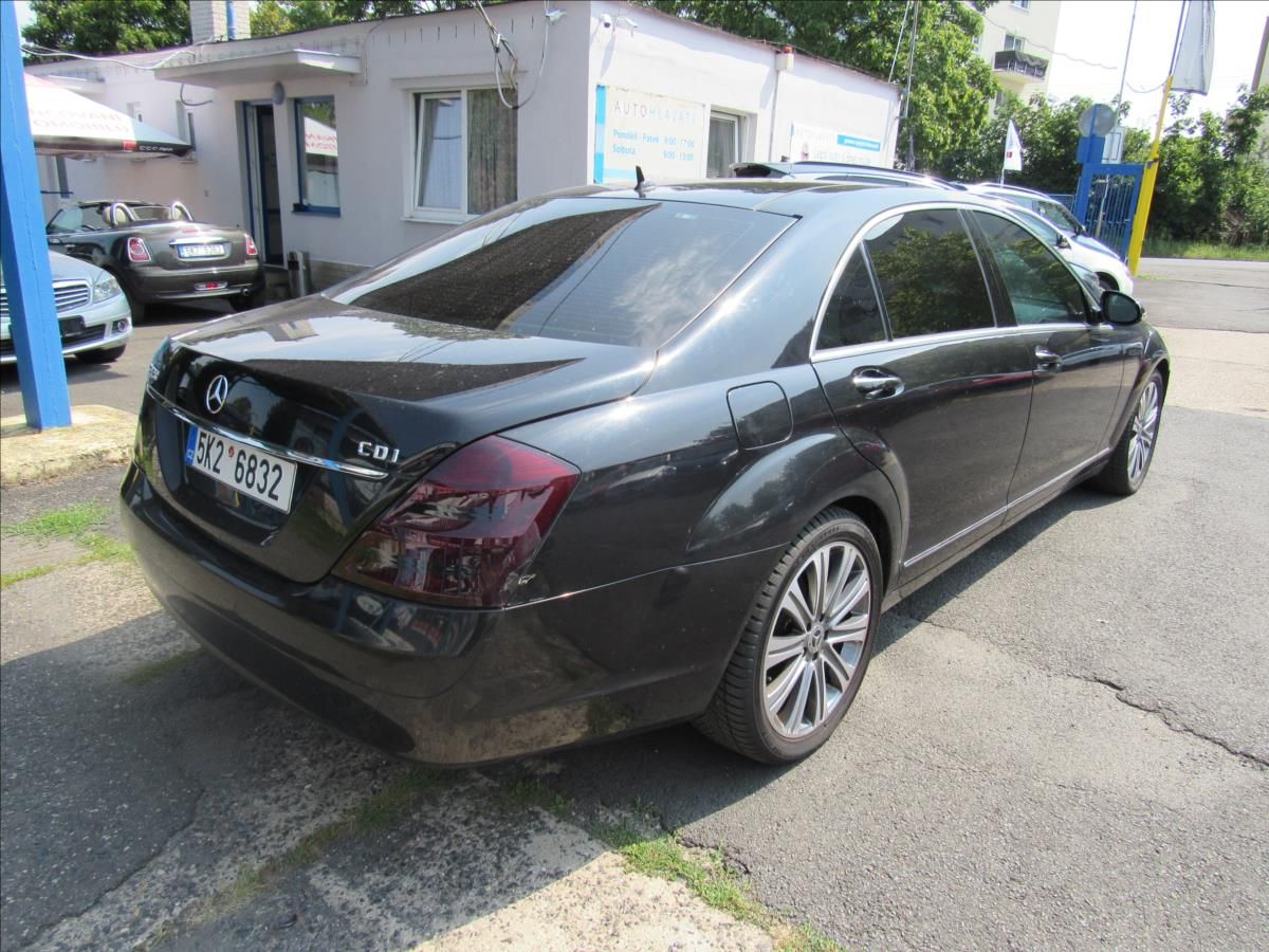 Mercedes-Benz Třídy S, 3,0 CDi S320 173kW Long - fotka 4