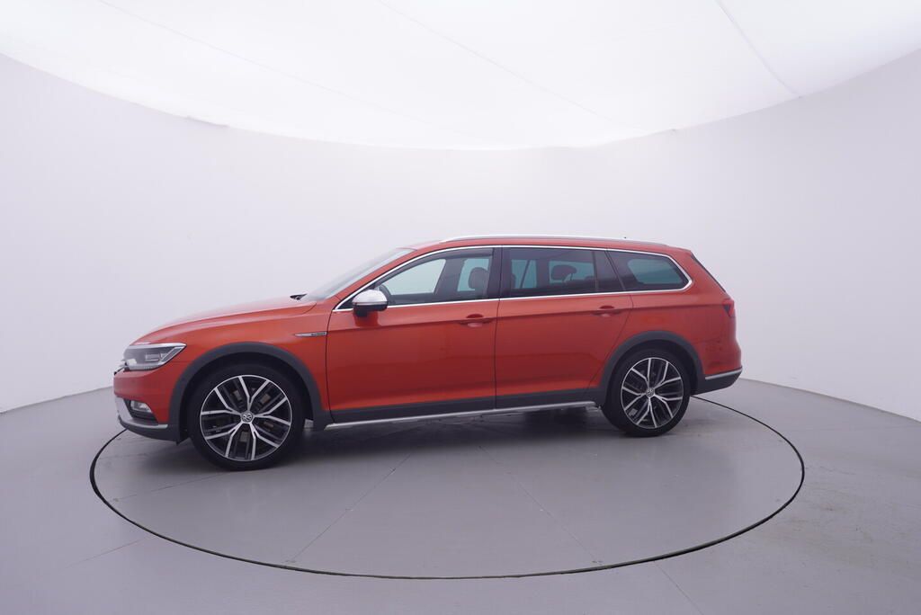 Volkswagen Passat, Highline 2.0 TDI 176 kW - fotka 2